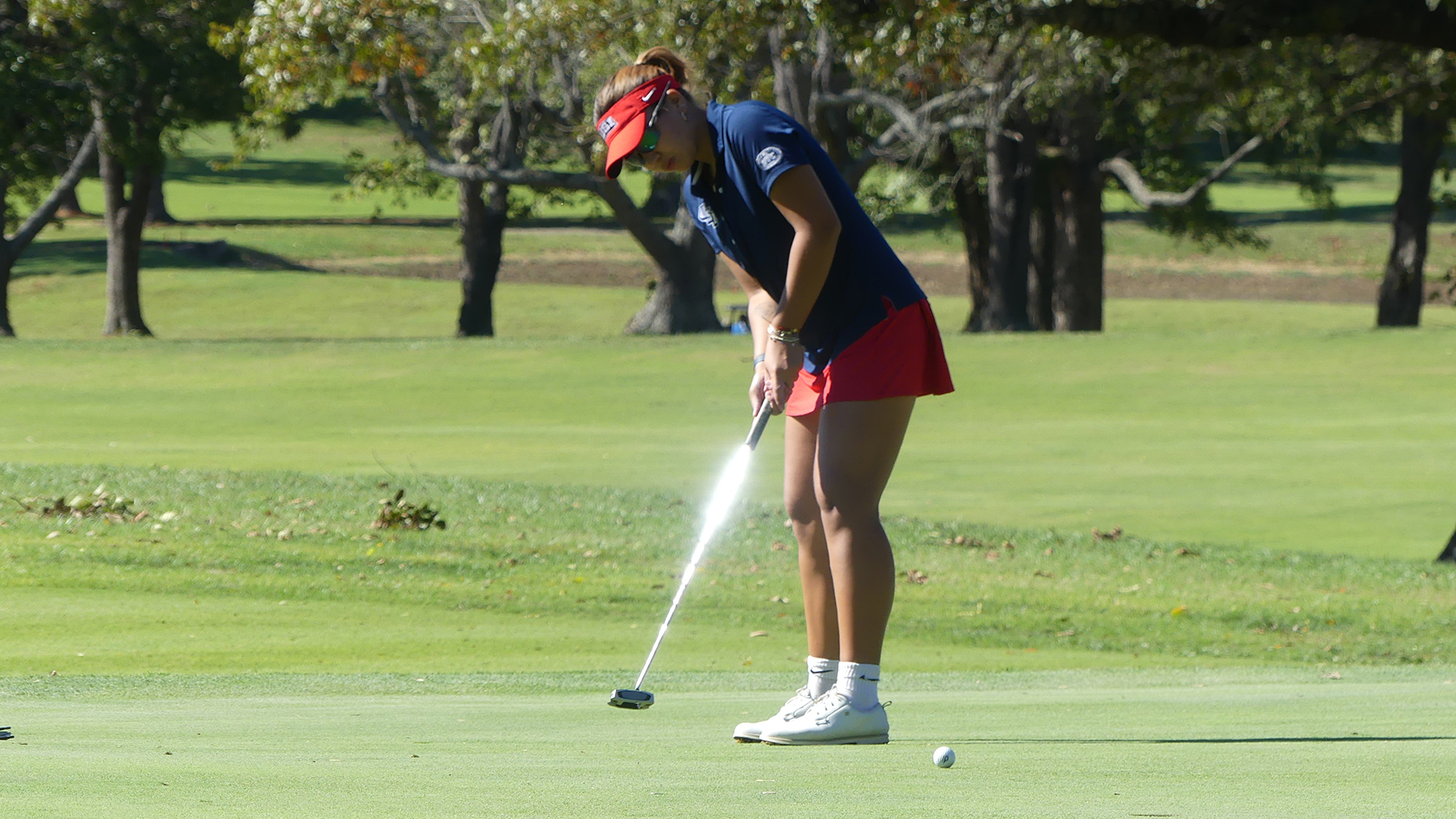 Fernanda Vera in action at Charles Braun Invitational