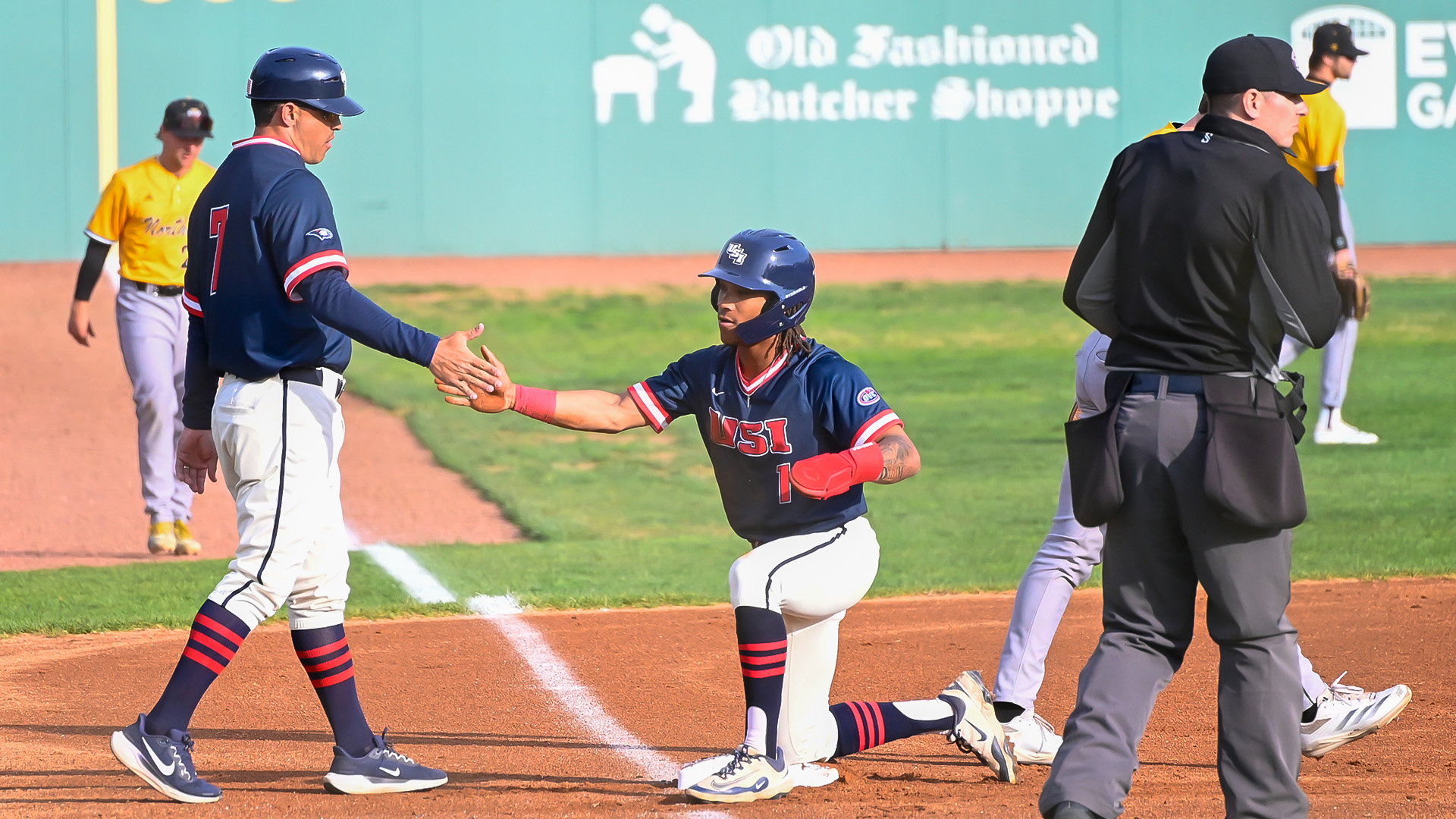 20250401_BSB_vs_NKU_Holiday_Ramirez