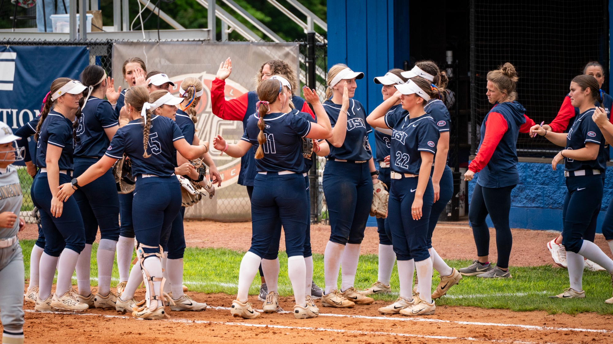 20250503_SB_vs_LWU_celebration