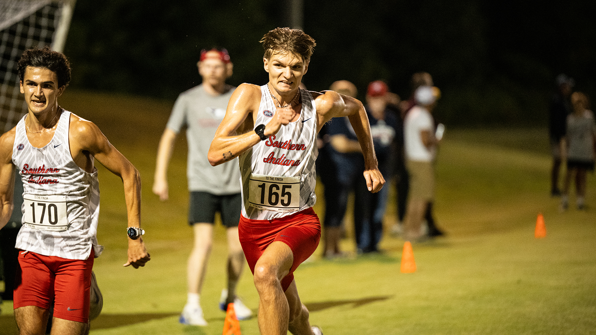 Wylee Kippenbrock runs at the 2025 Stegemoller Twilight