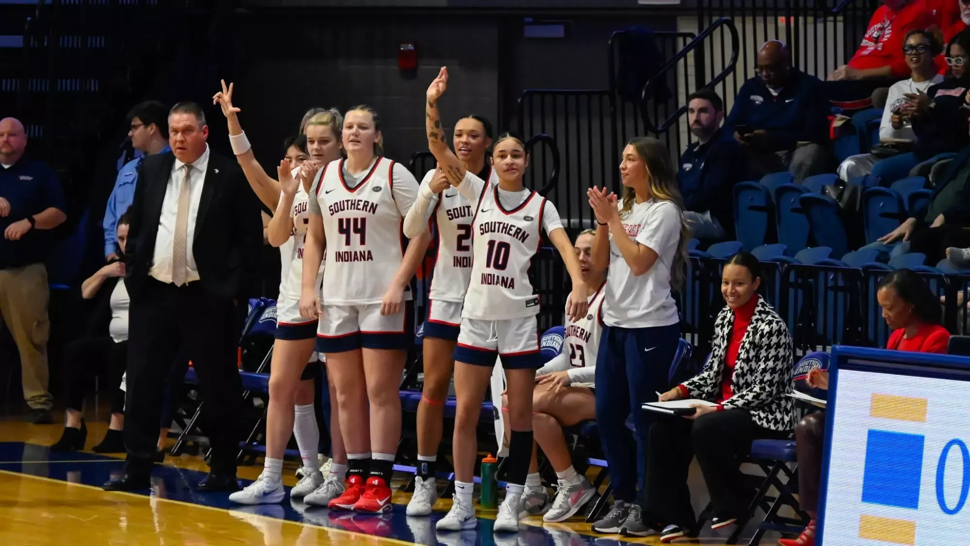 20260110_WBB_Vs_UTM_Celebration
