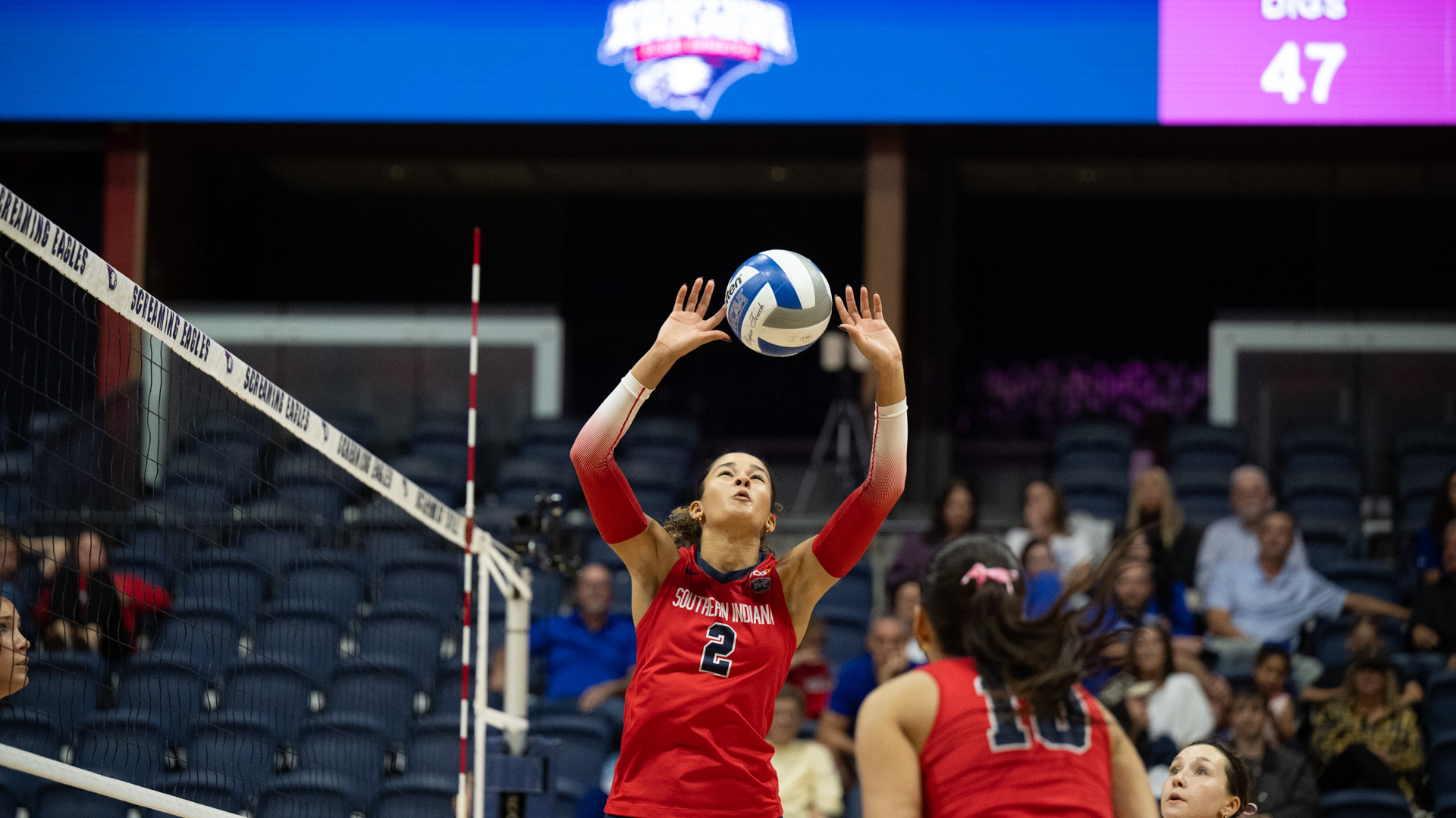 USI VB vs MSU Pink Day Aysa Thomas setting 