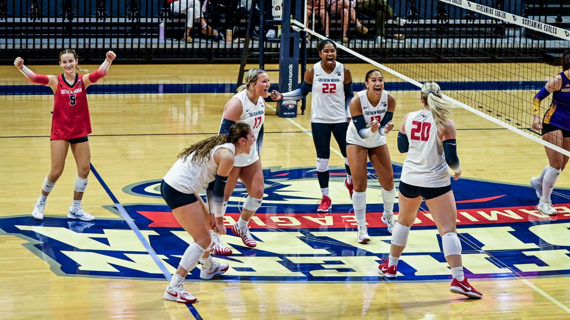 USI VB vs WIU team celebration
