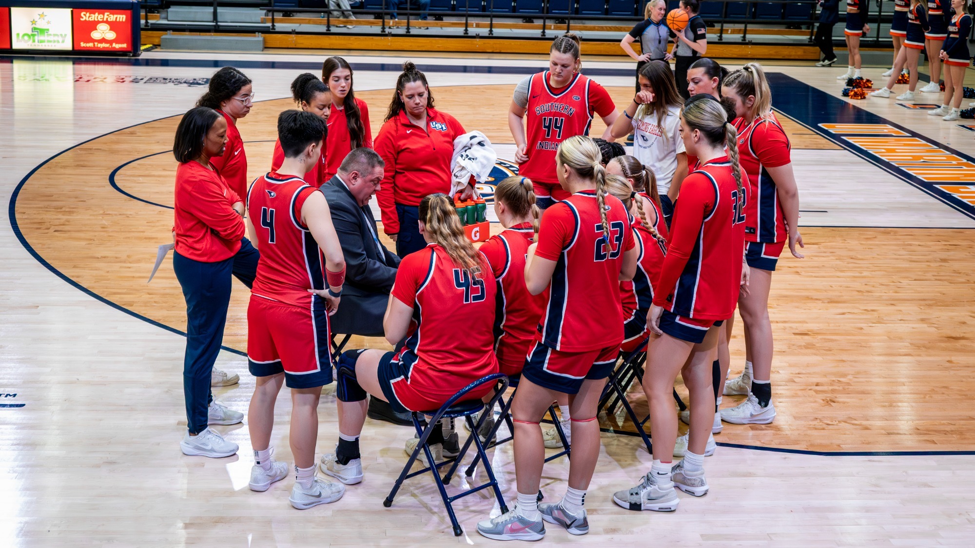 20260205_WBB_vs_UTM_huddle