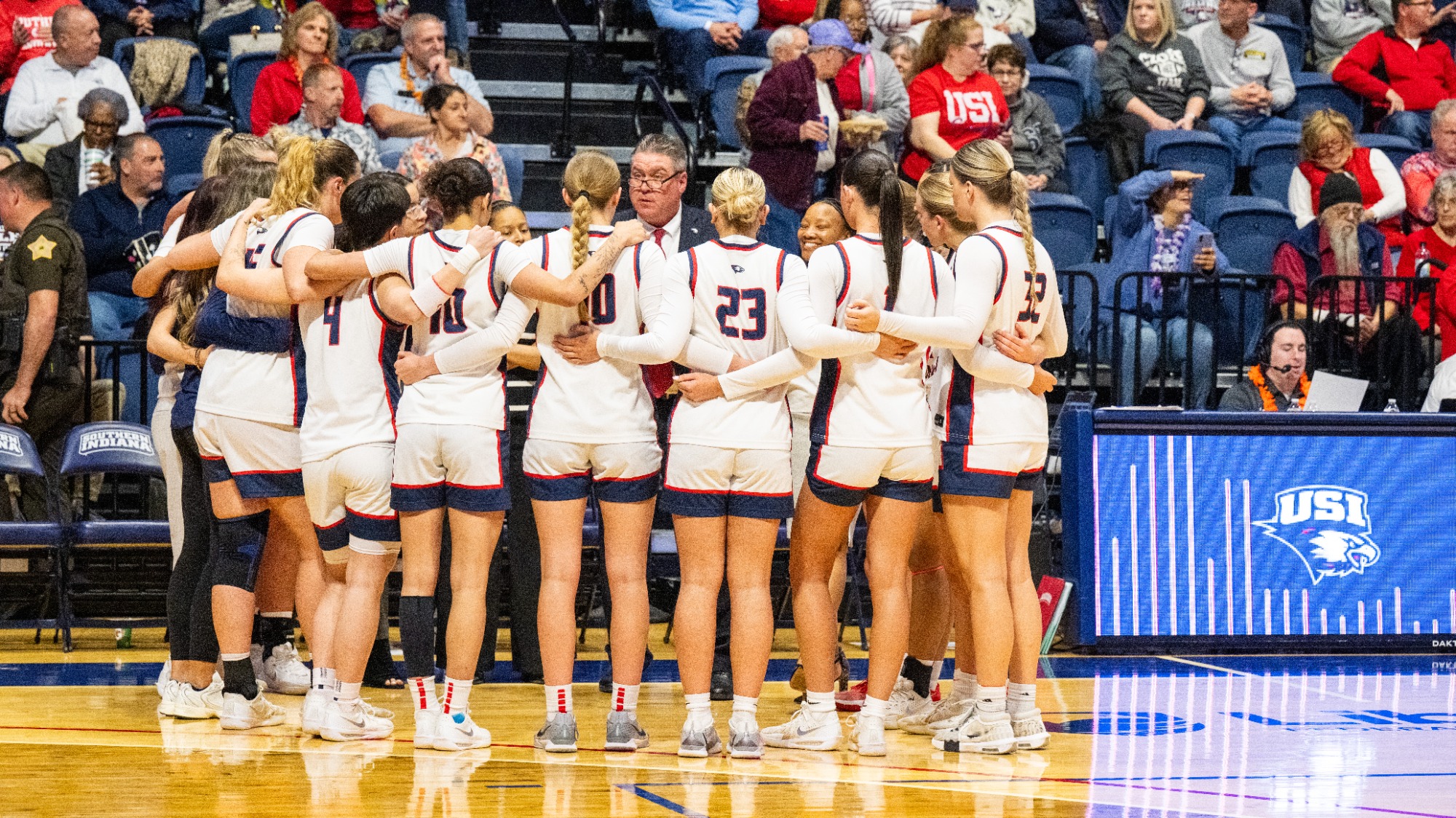 20260323_WBB_WNIT_vs_GW_huddle