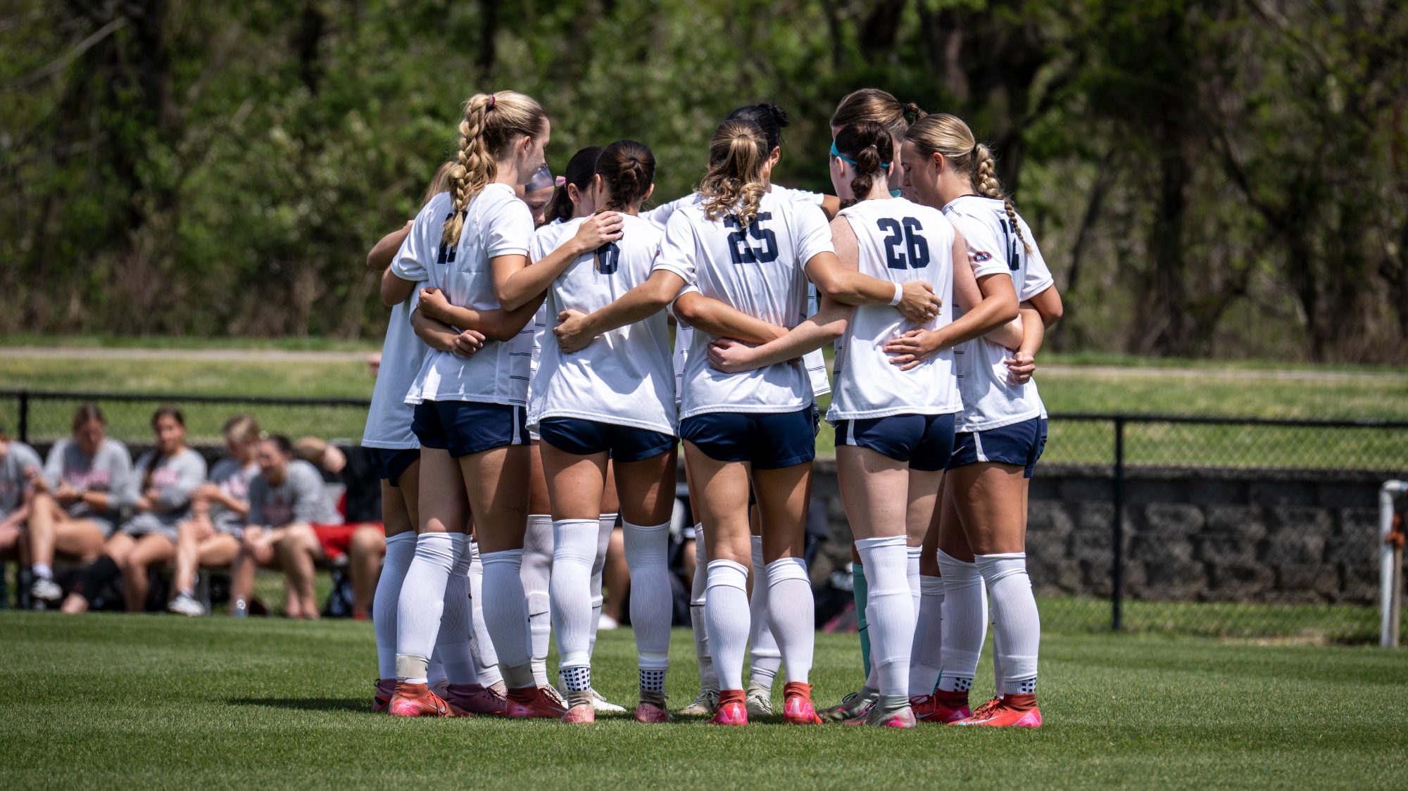 20260411_WSOC_vs_IU_huddle