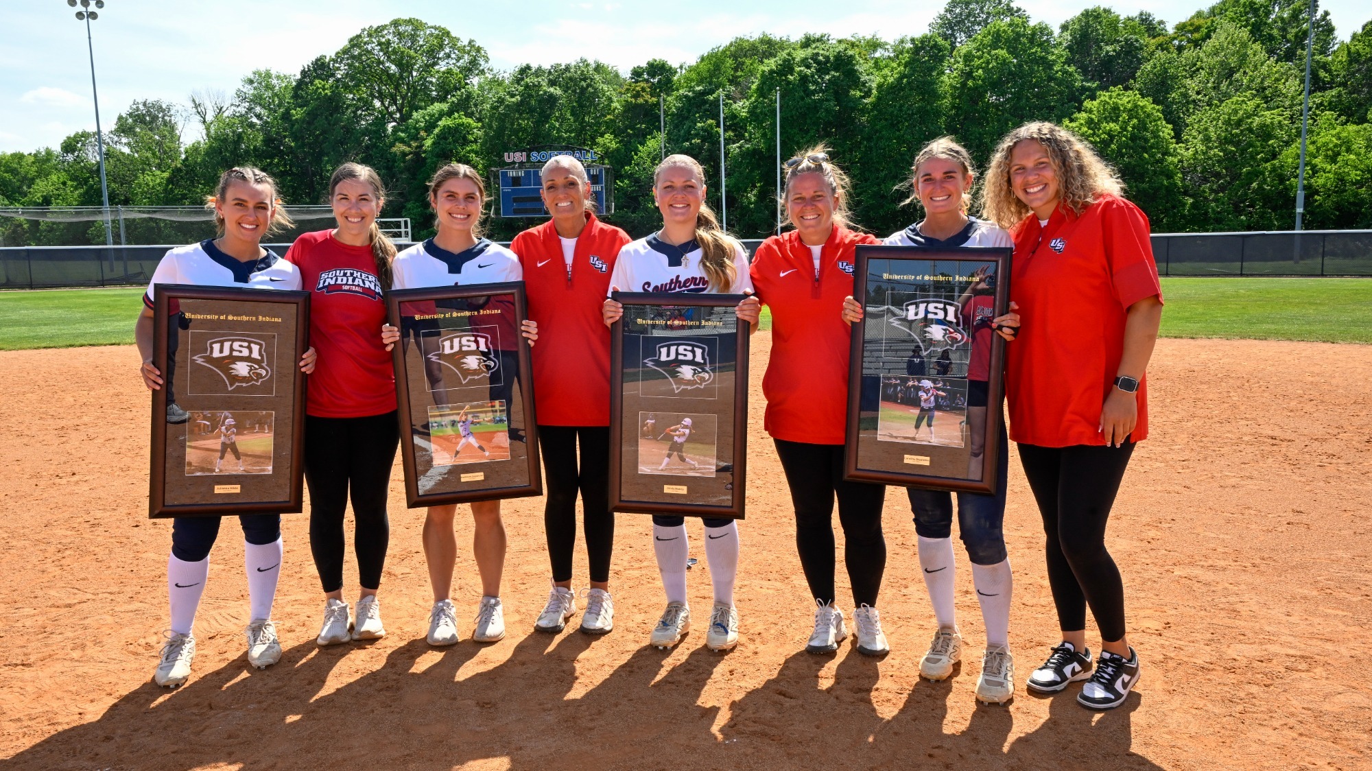 20260426_SB_Seniors_with_Coaches