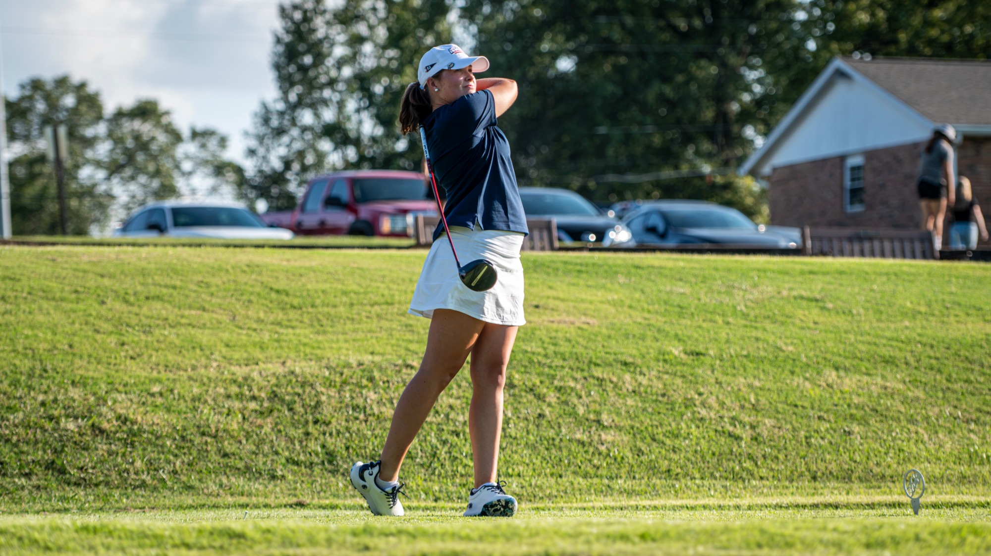 USI Women's Golf Kaidyn Wardlaw swinging during a practice round on August 27, 2026.