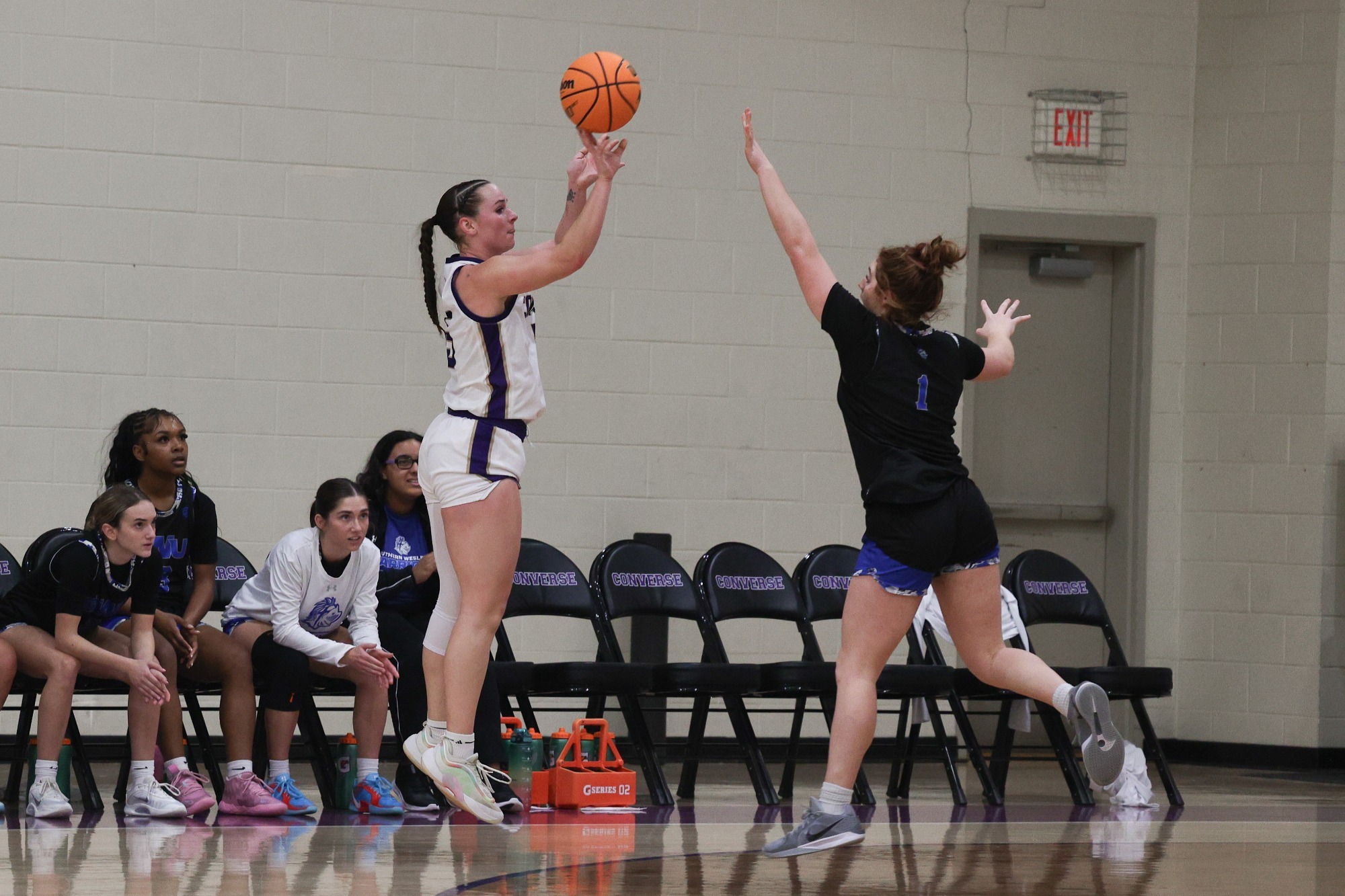 Mazie Helpman shoots a jump shot over a SWU defender