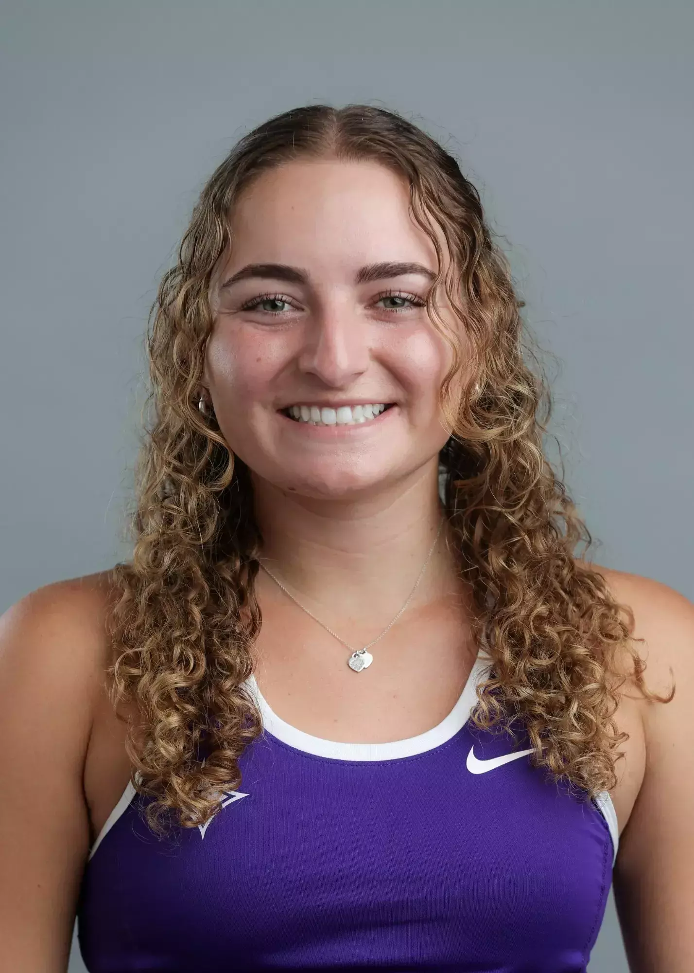 Sara Snyder Tennis Head Shot