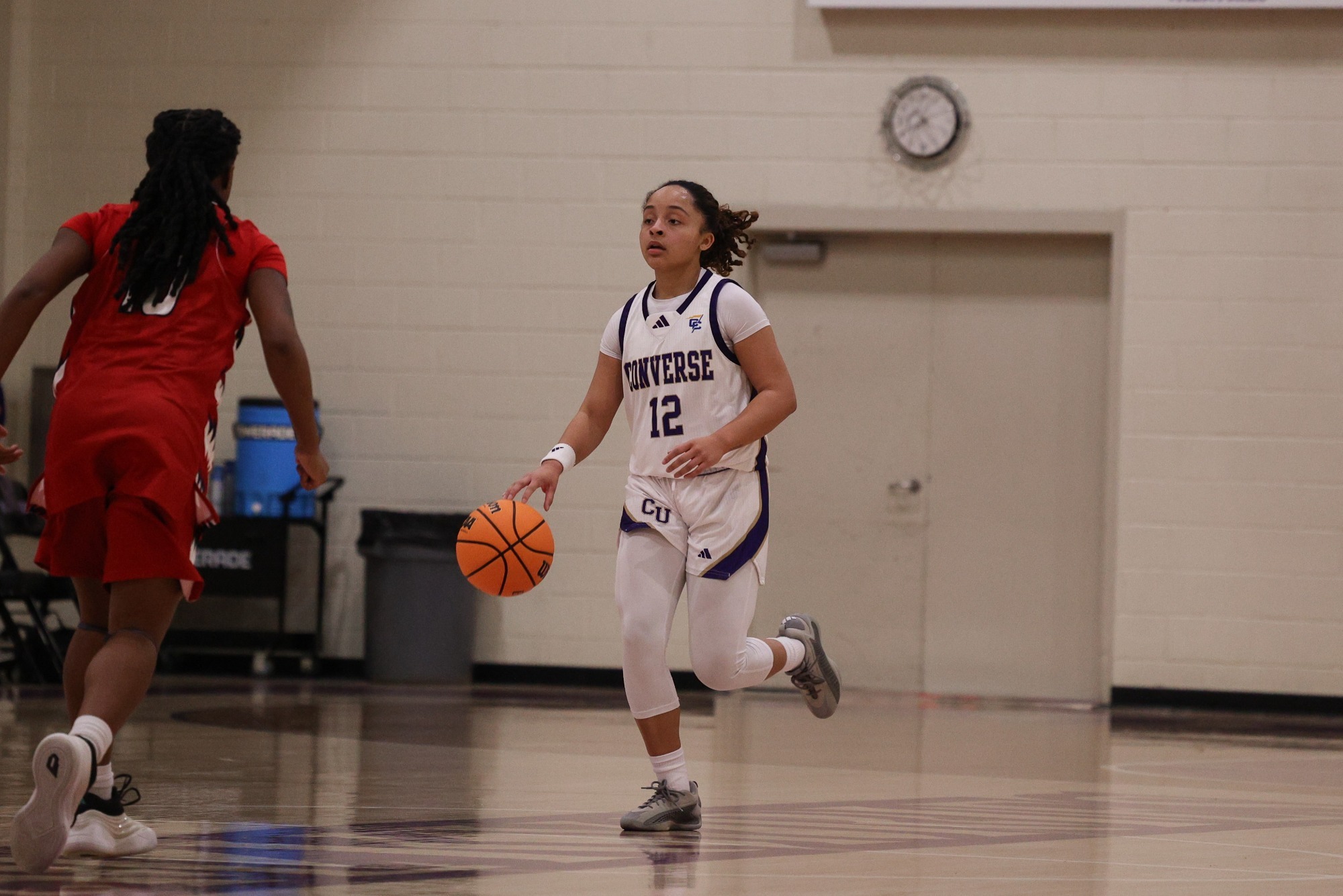 Madison Fileen dribbles against FMU