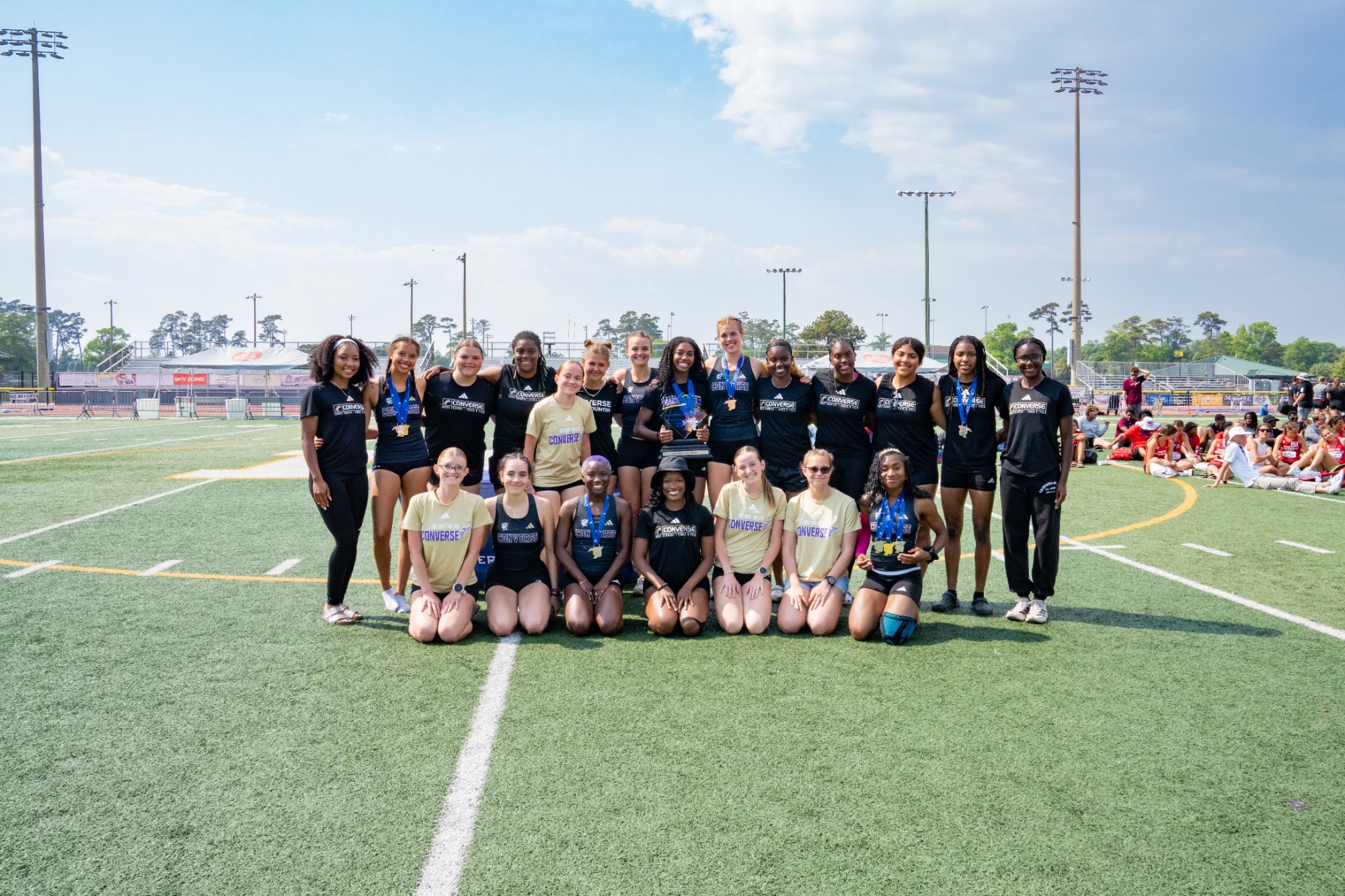 The Converse women's track team poses at the 2026 Outdoor Championships