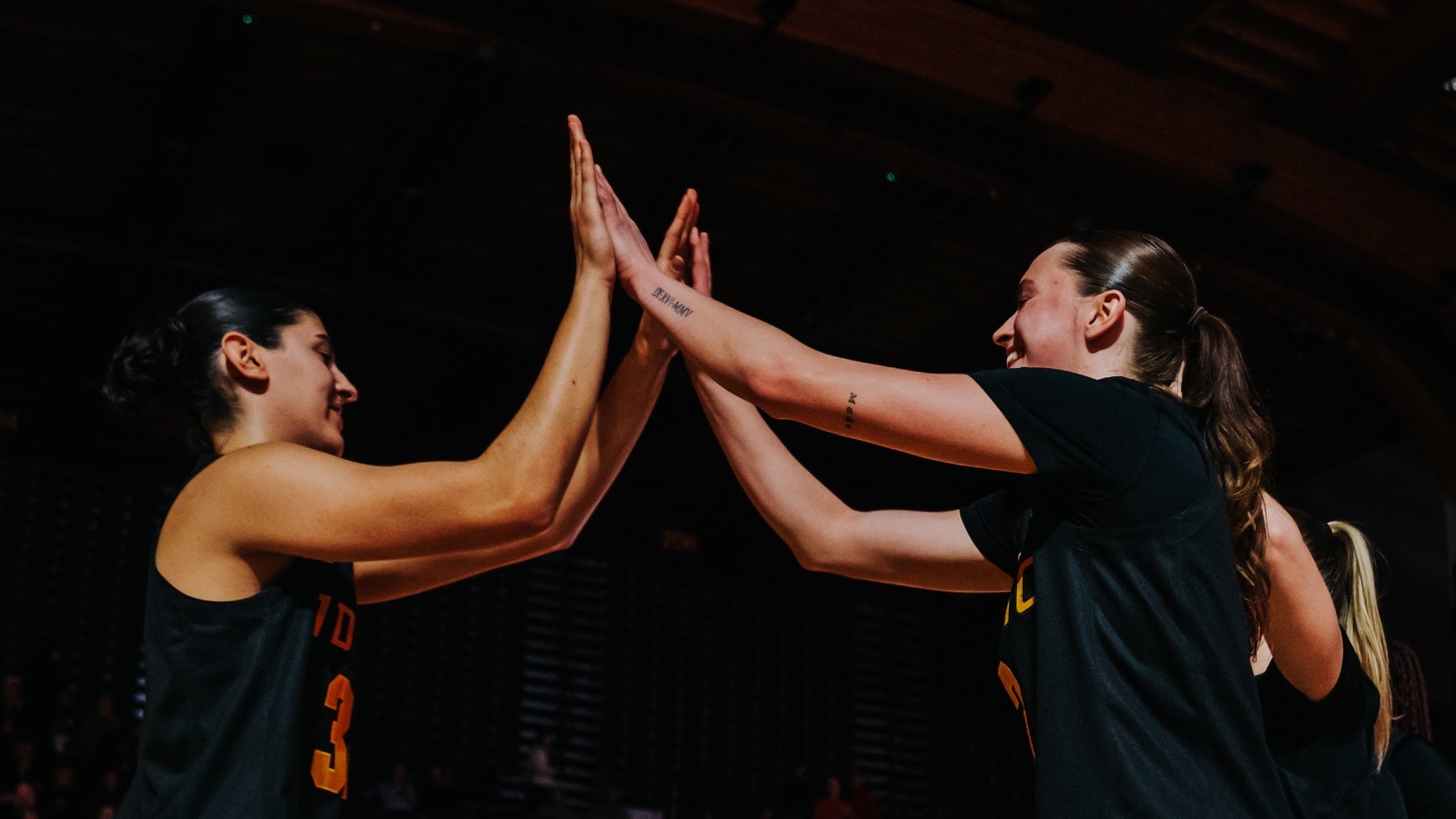 Ana Pinheiro and Kyra Gardner