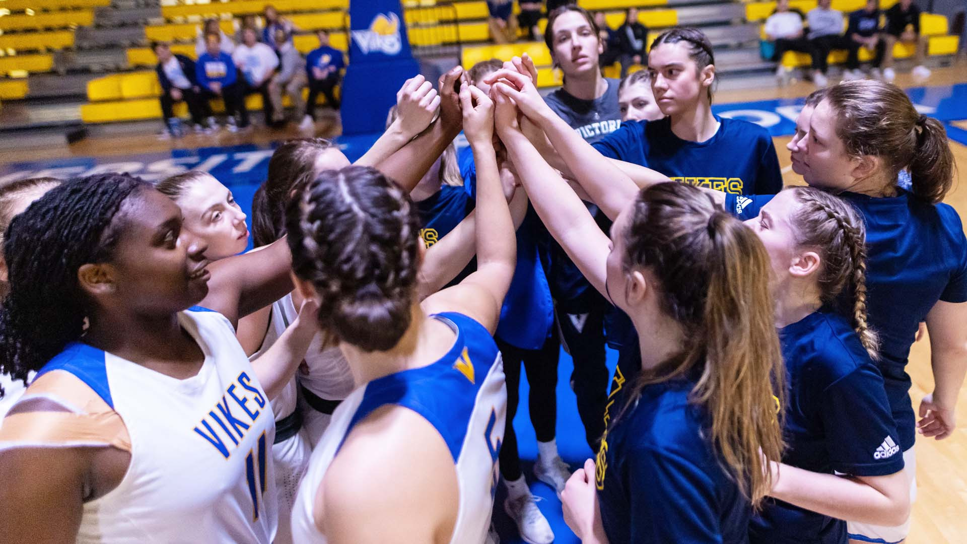 Women’s basketball honour Dalziel legacy with exhibition game in
