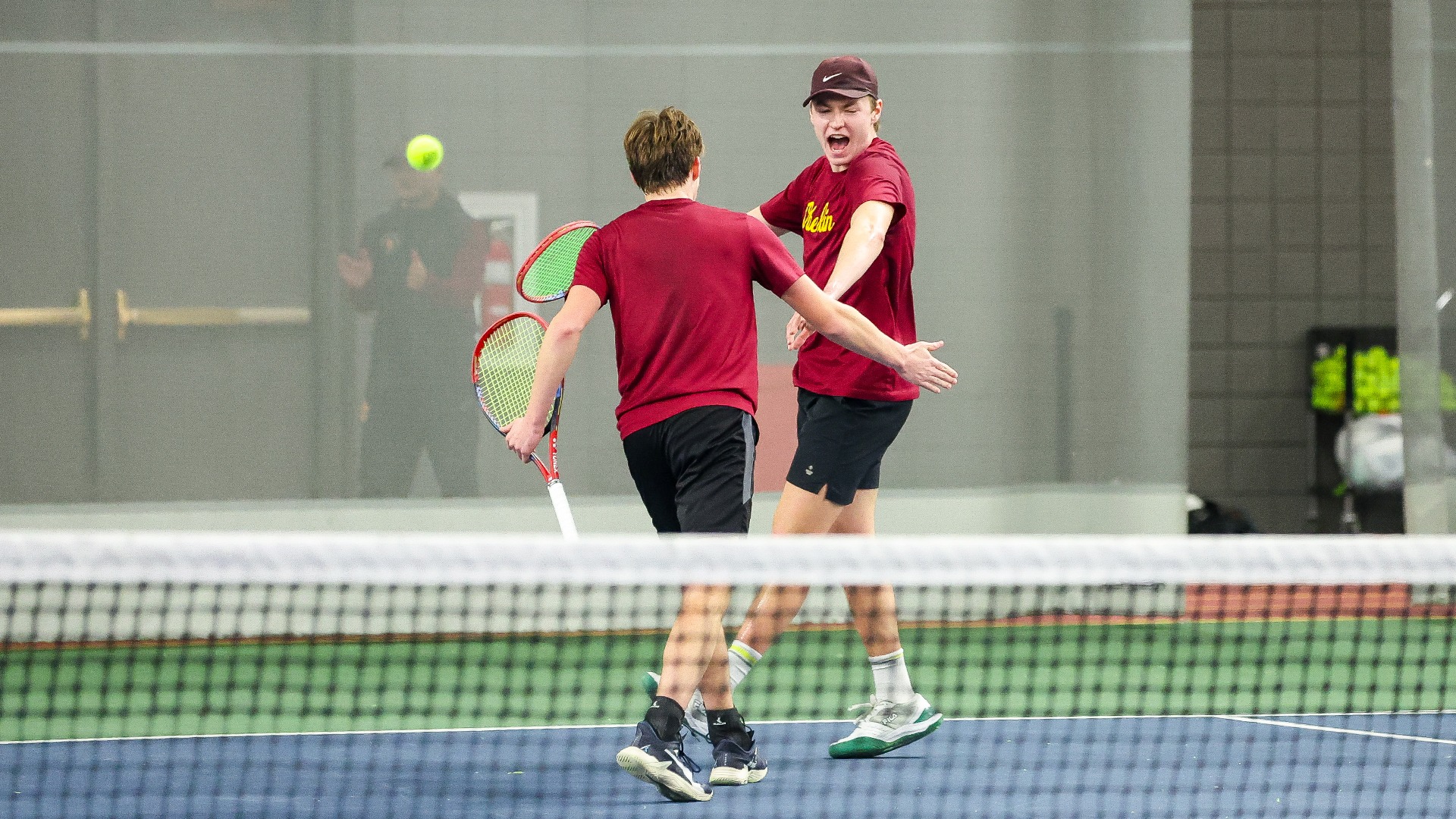 Oliver Knijnenburg and Max Brose celebrate a victory