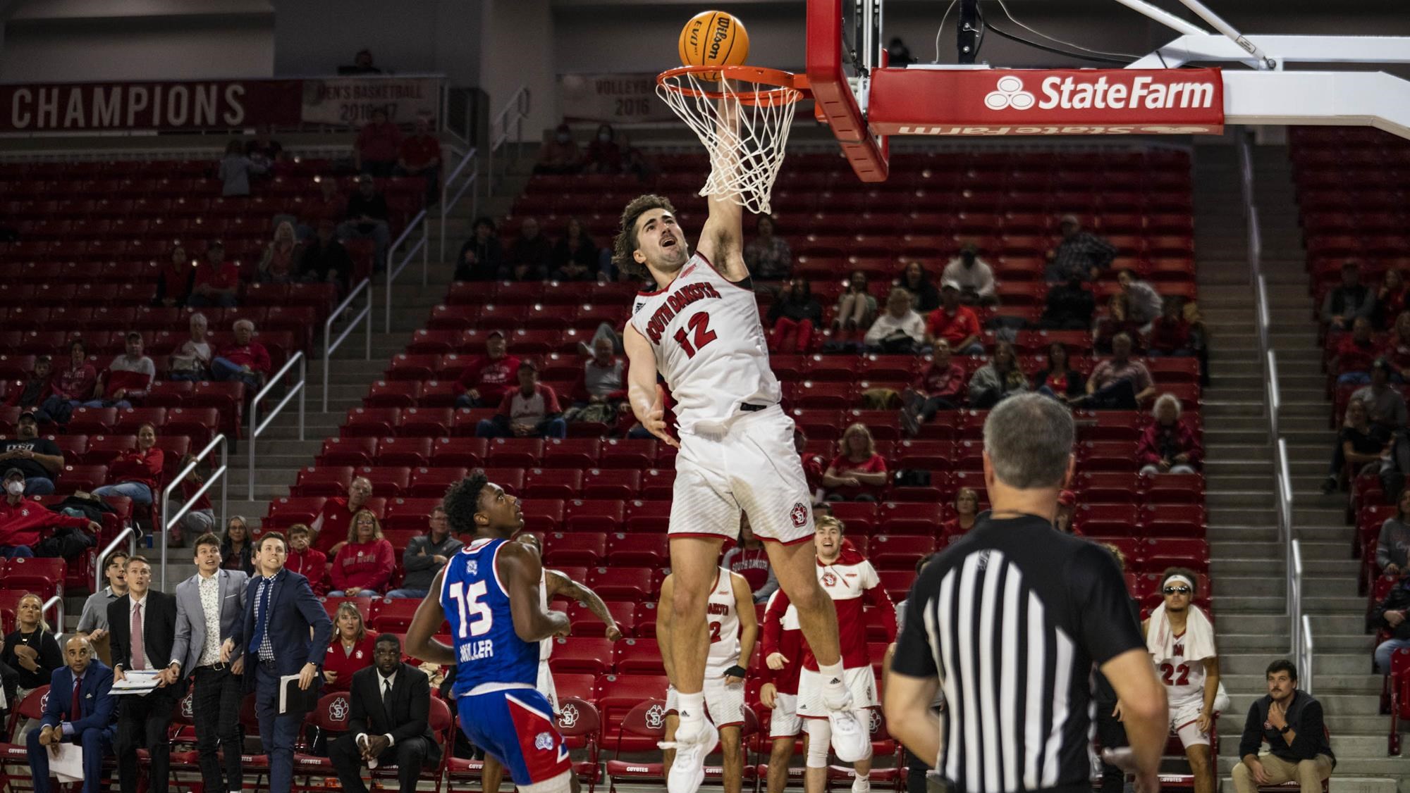 Hunter Goodrick Men's Basketball University of South Dakota Athletics