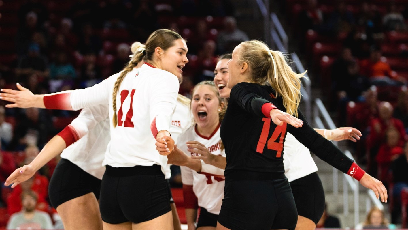 Kylen Sealock Women's Volleyball University of South Dakota Athletics