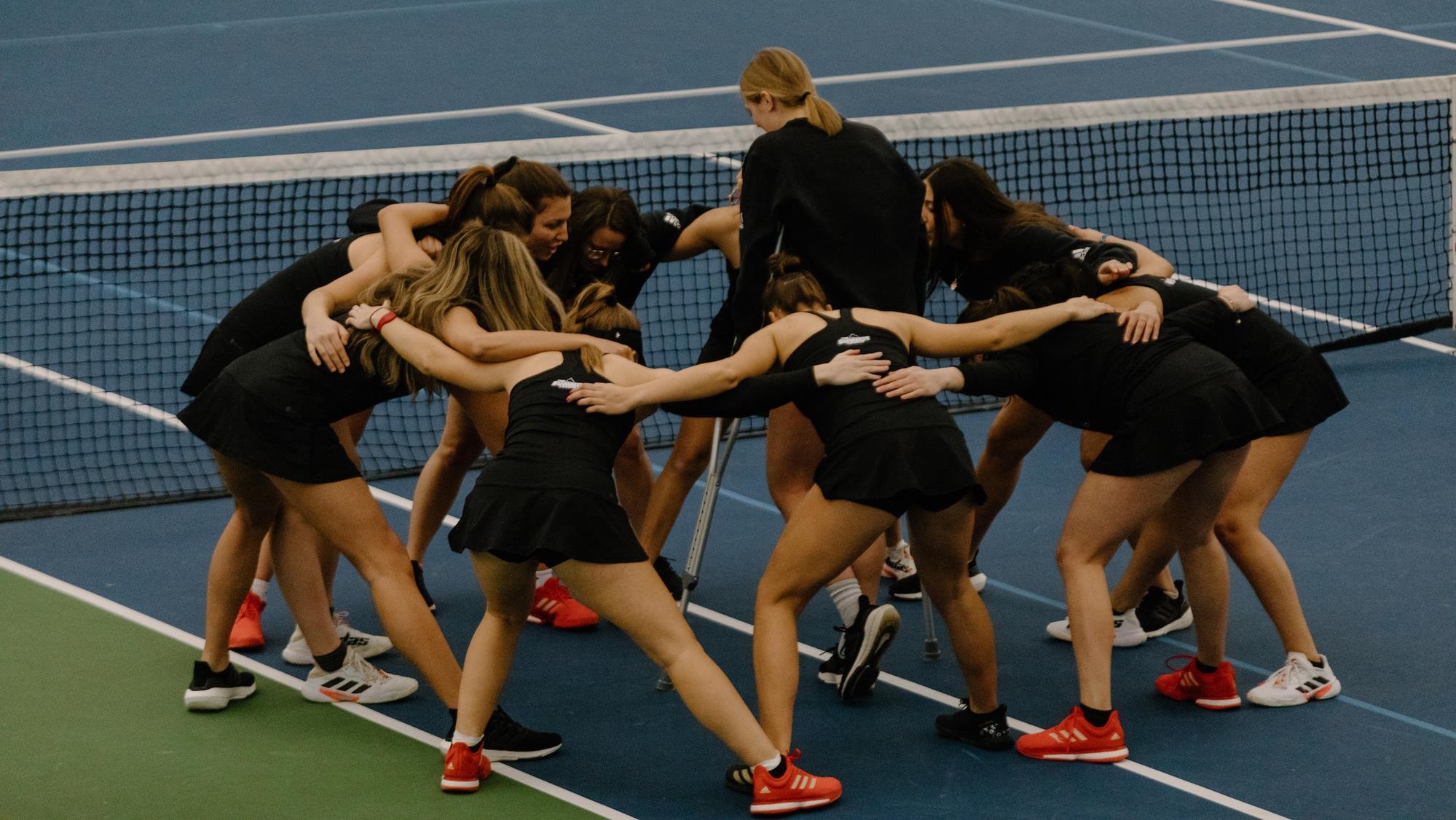 Coyotes blank Western in Summit opener University of South Dakota