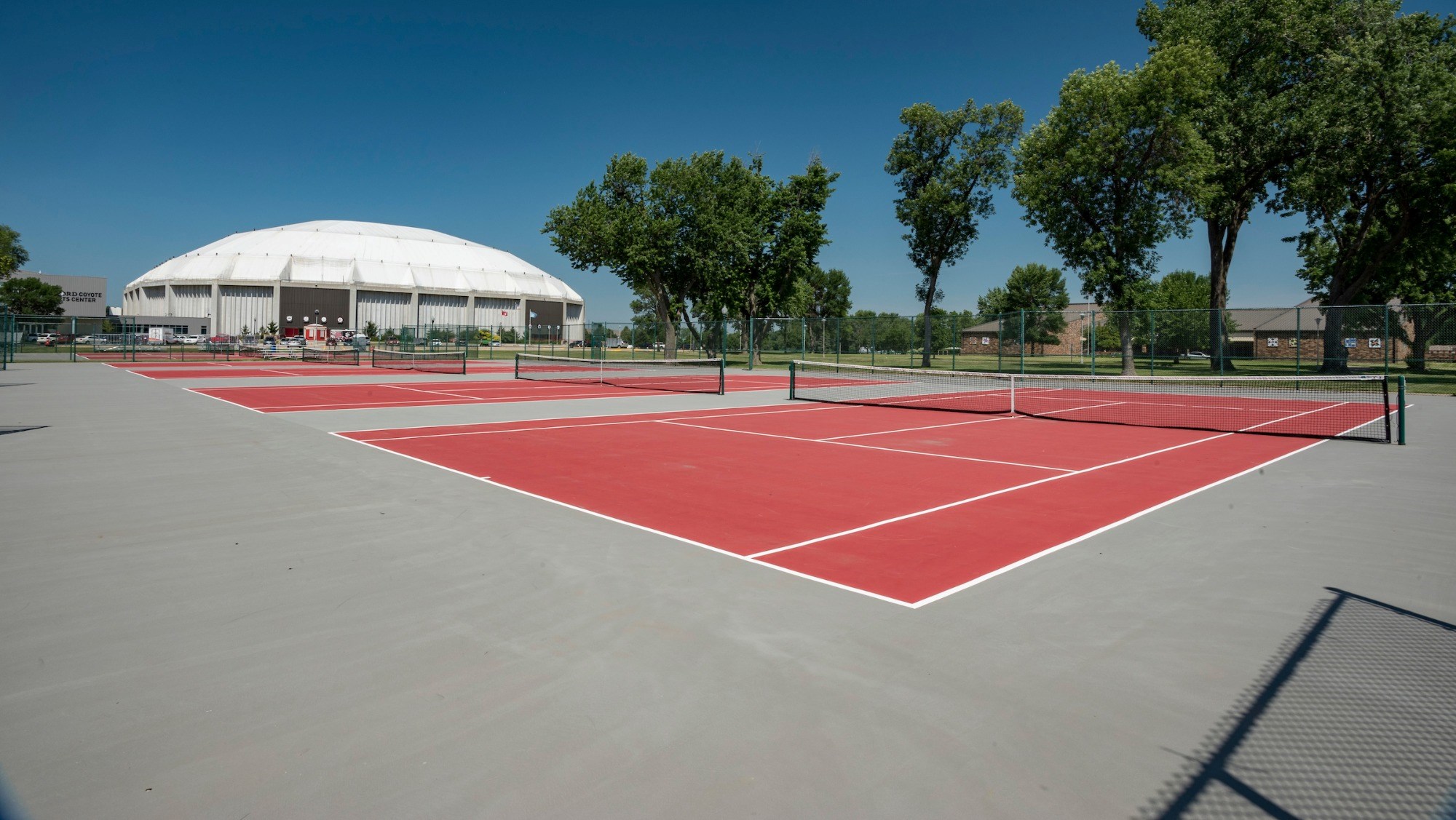 Coyotes dominate at Drake Fall Invite University of South Dakota