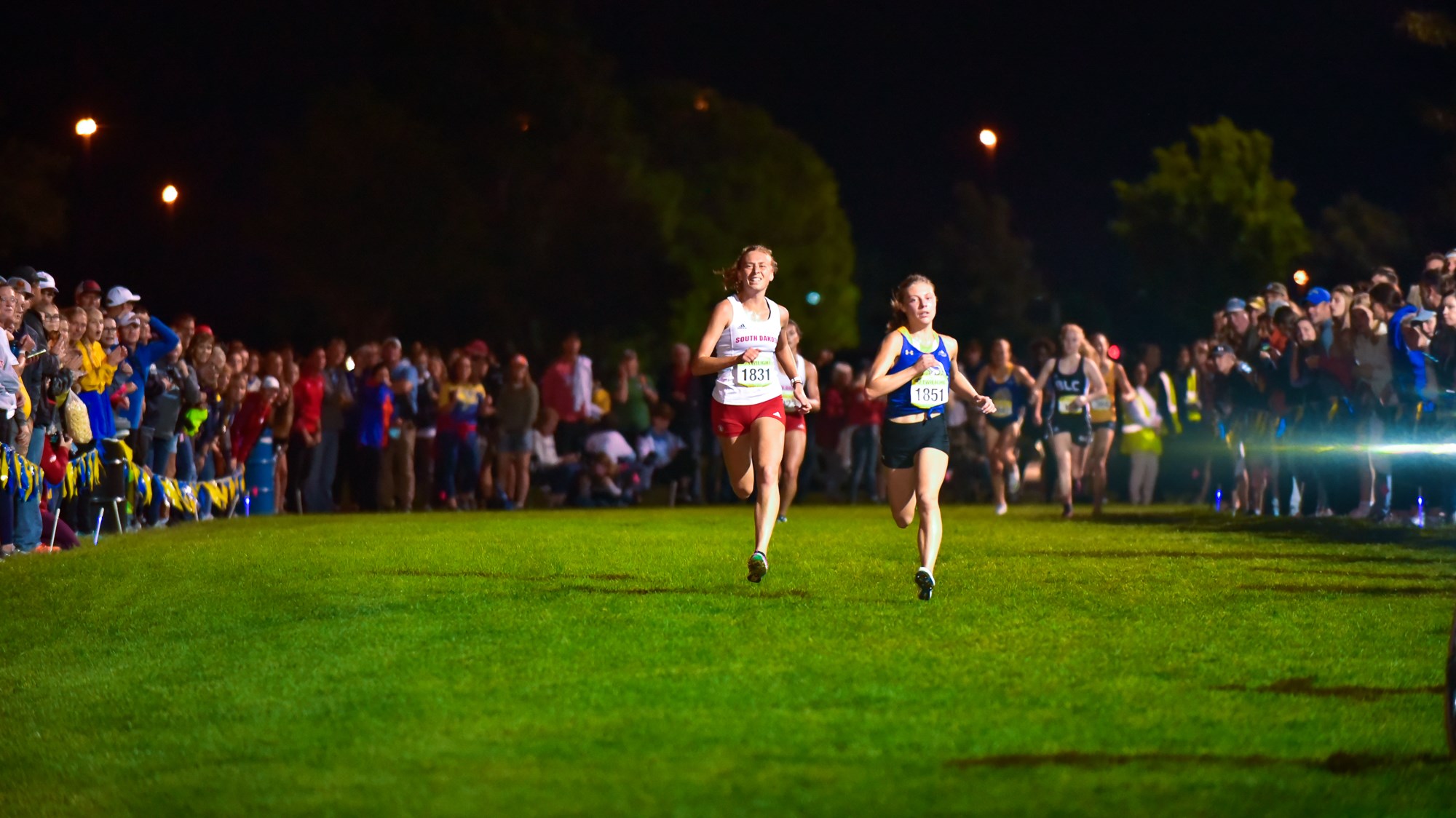 Ripperda, Jirele pace Coyotes with topfive finishes at Augustana