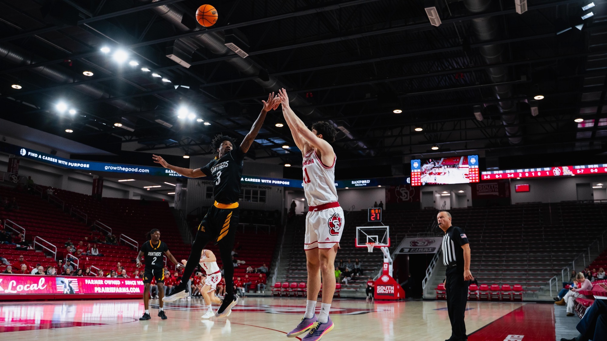 Jesse McIntosh shooting a 3-pointer against Prairie View A&M