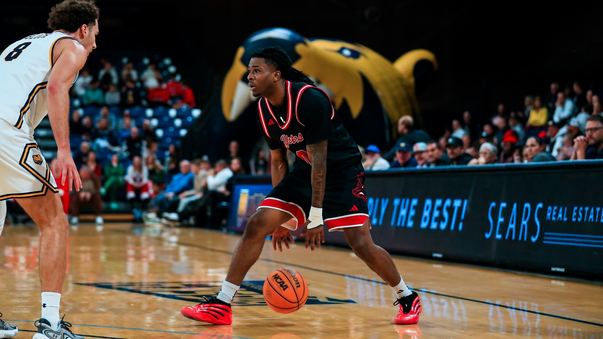 Jordan Crawford dribbling at Northern Colorado 120626