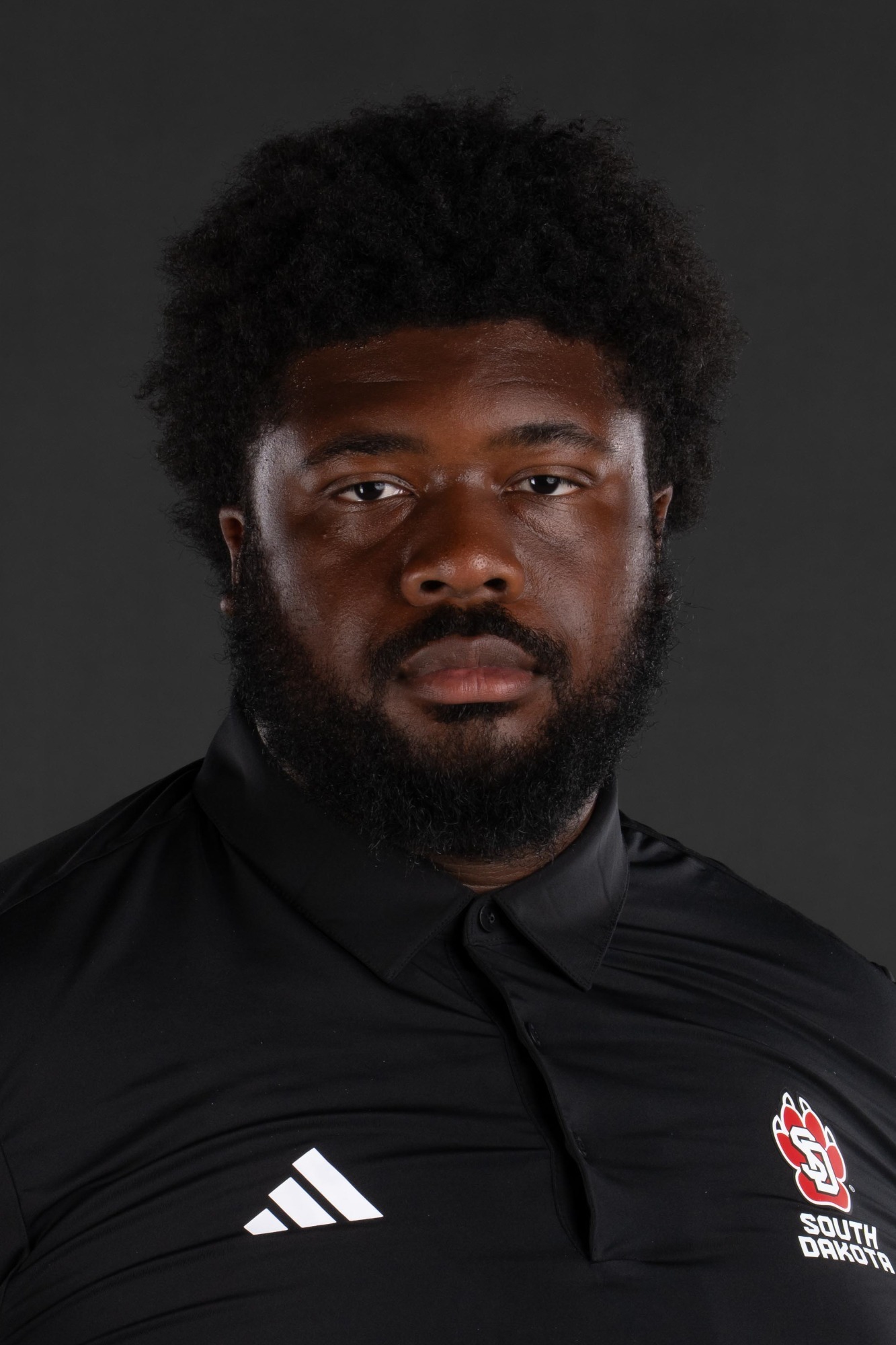 football-moe-evans-head-shot-Aug2025