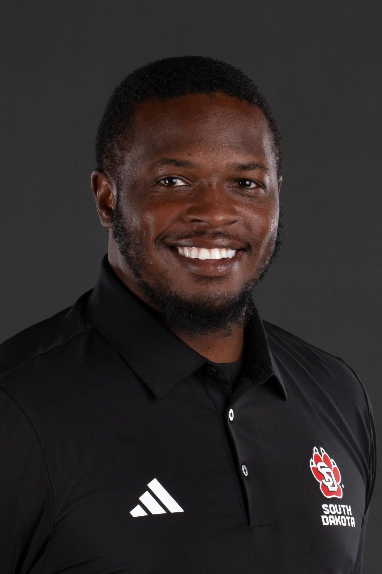 football-isaiah-walker-head-shot-Aug2025