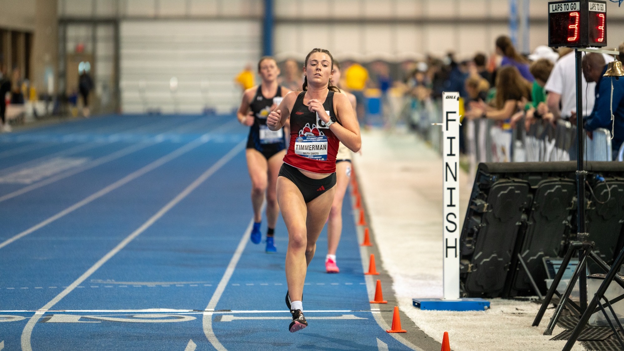 Geneva Timmerman competes at the Summit League Indoor Championships