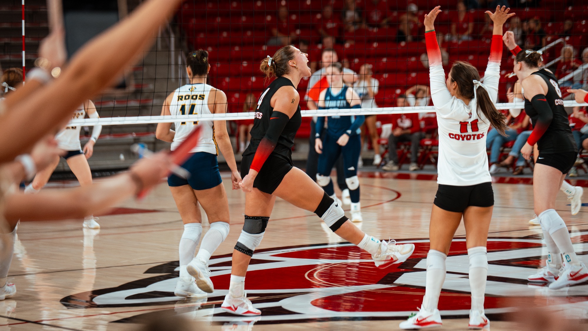 Lauren Medeck celebrating a point after a kill against Kansas City 2026