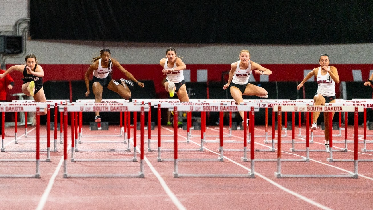 Four South Dakota hurdlers compete at the USD Alumni Meet