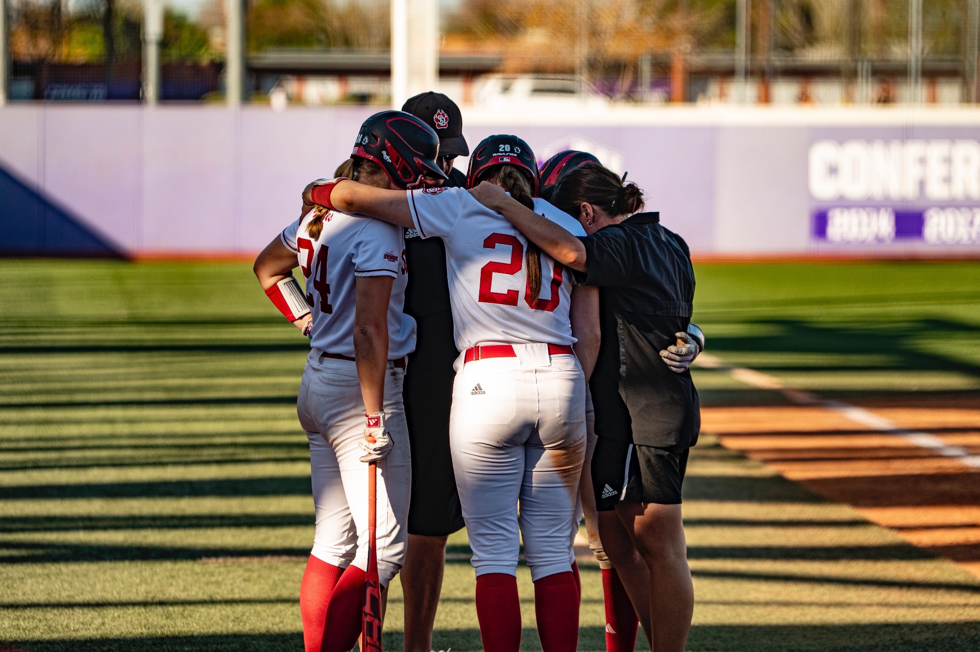 Team huddles during time out