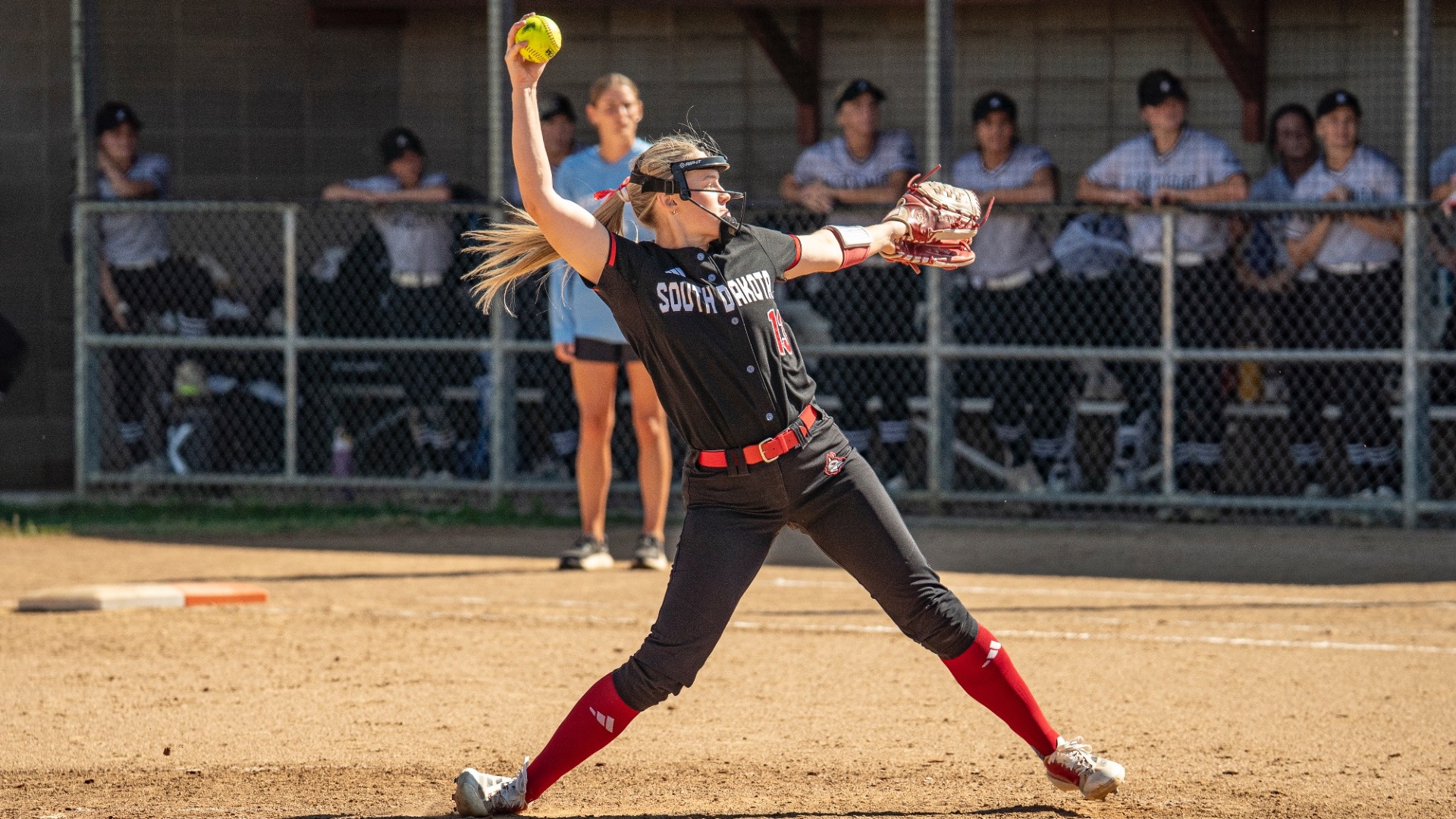 Madison Evans pitching
