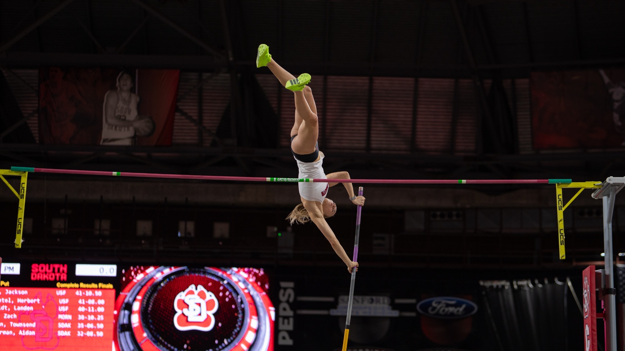 Marleen Mülla competes in the pole vault inside the Dakota Dome