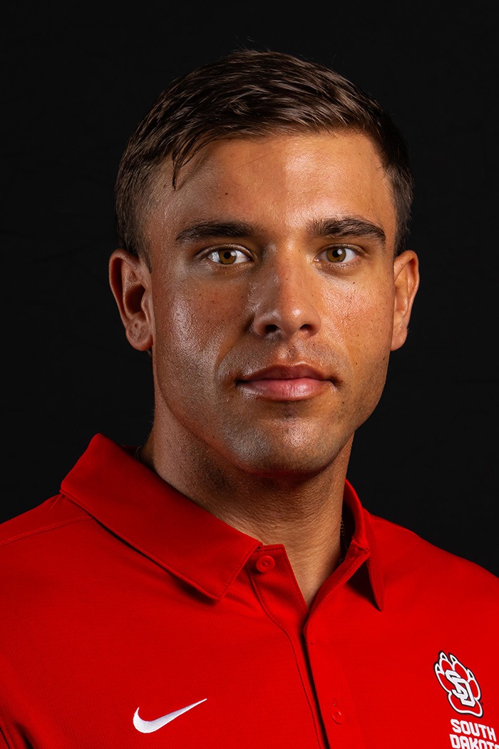 football-head-shot-kyle-ohlen-2026