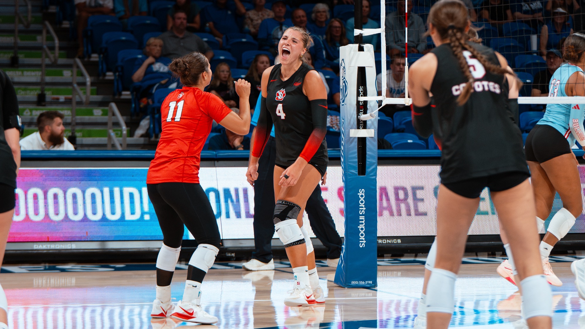 Lauren Medeck celebrating a point against Drake 2026