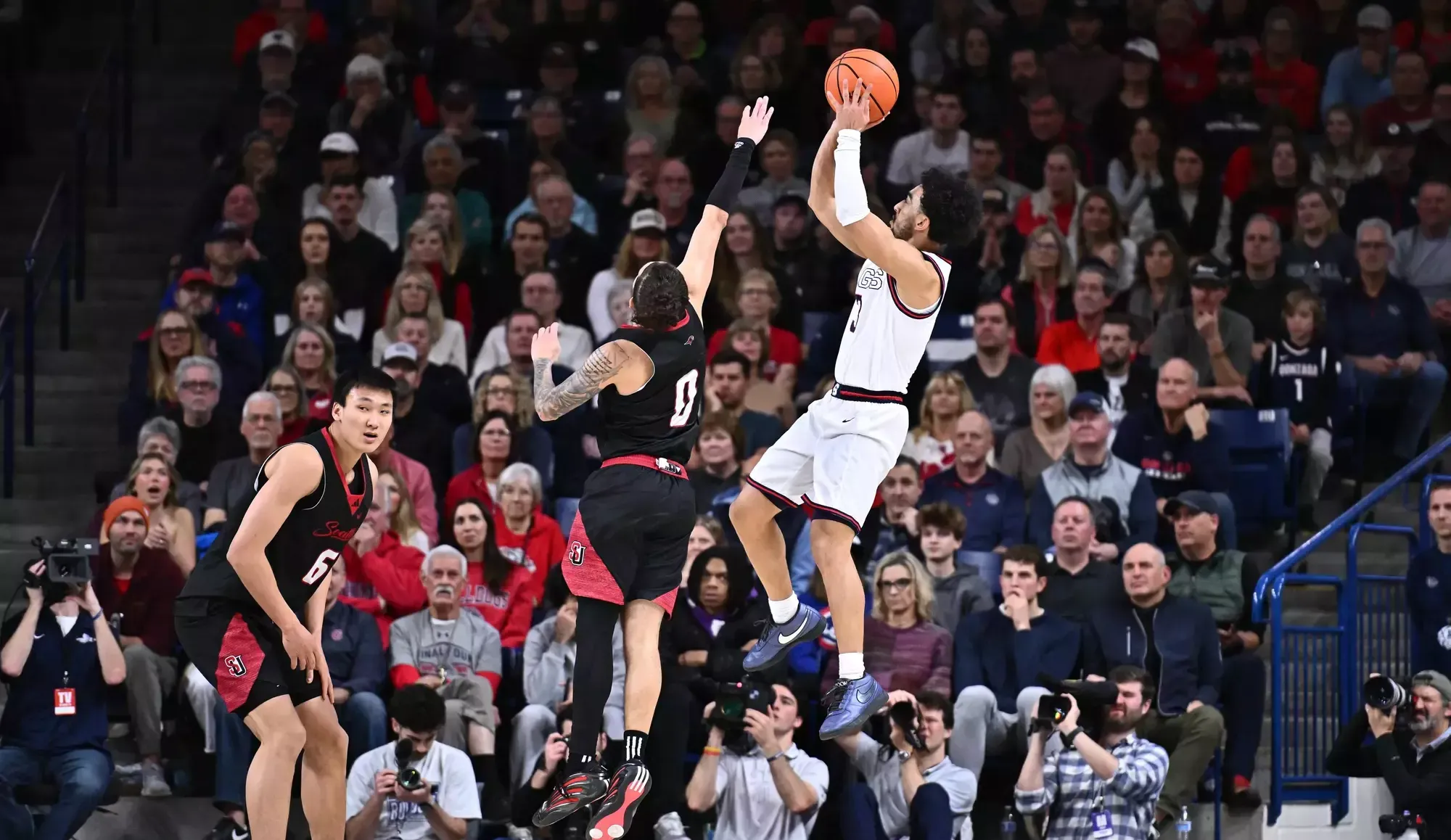 NCAA Basketball: Seattle at Gonzaga