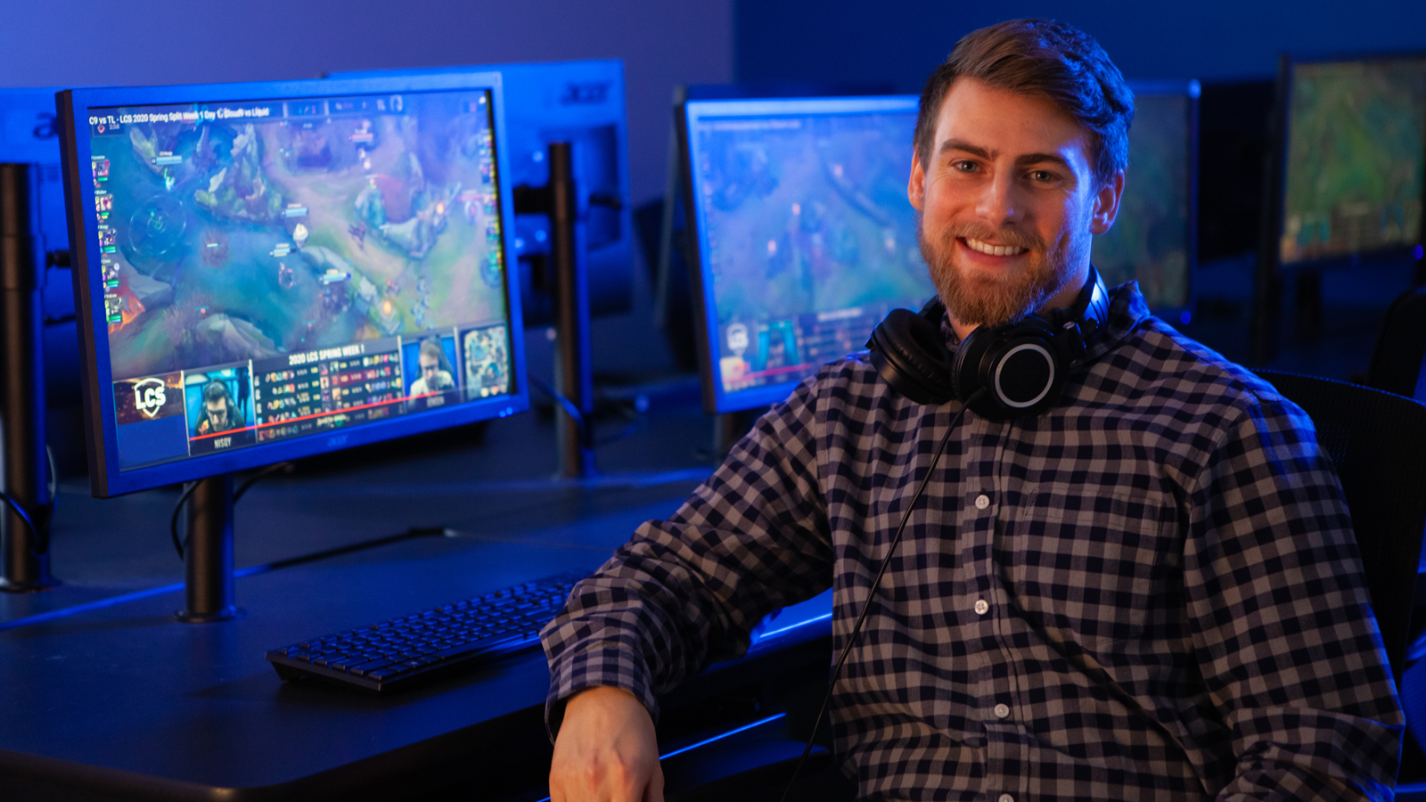 Coach Andrew Palladino esports 2020