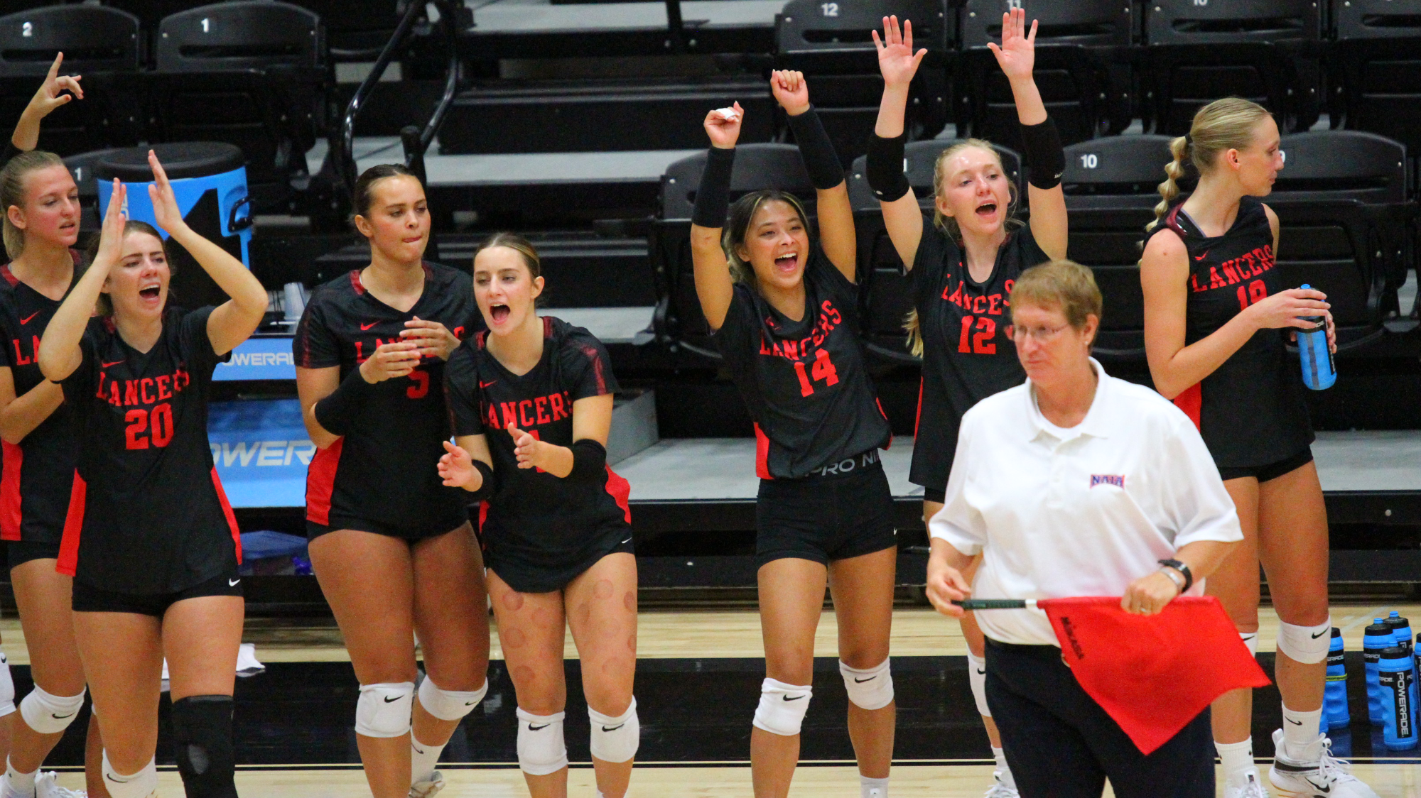 VB bench mob point hands 2022