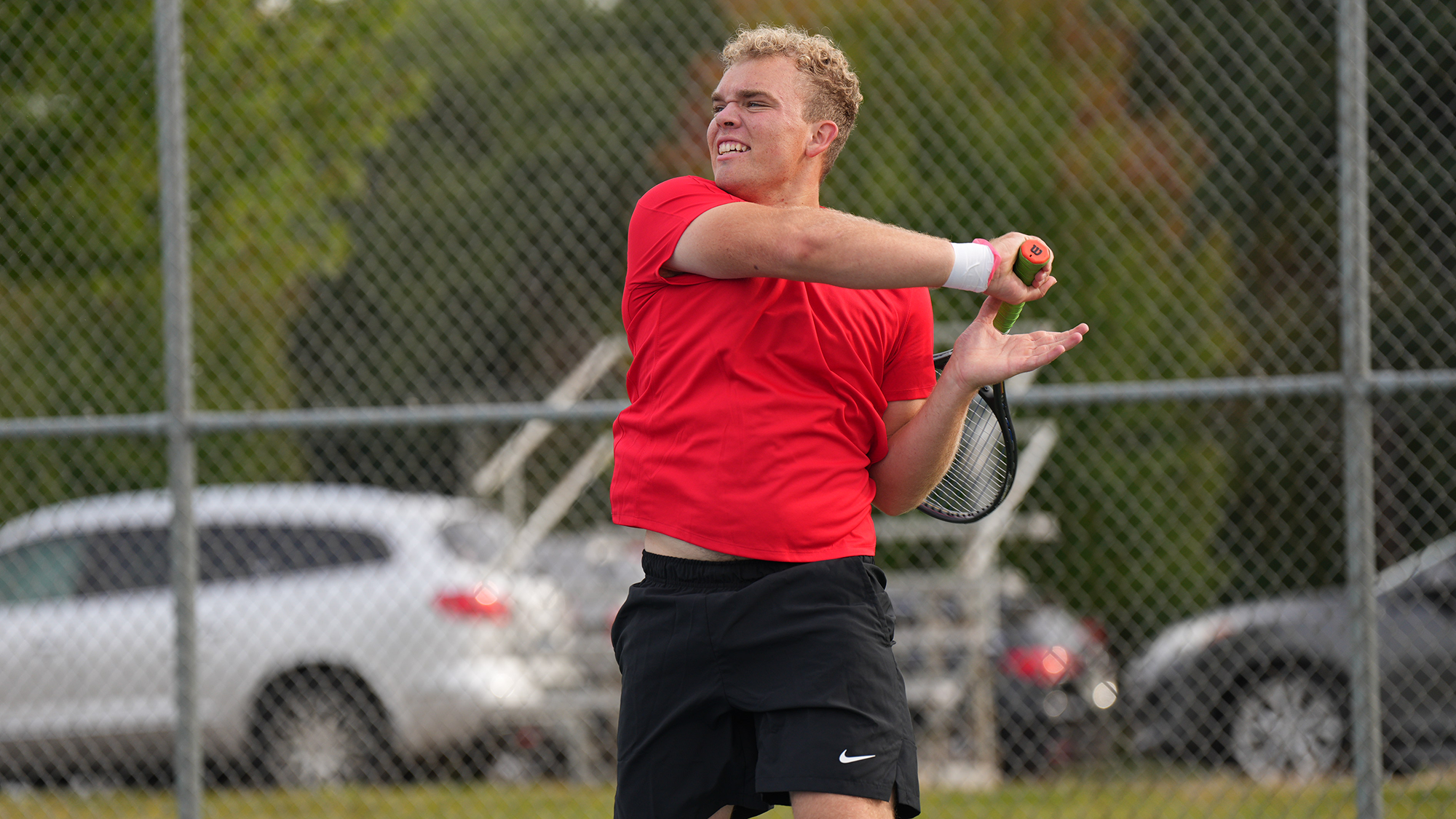 Noah Monson MTEN hold shot 2026