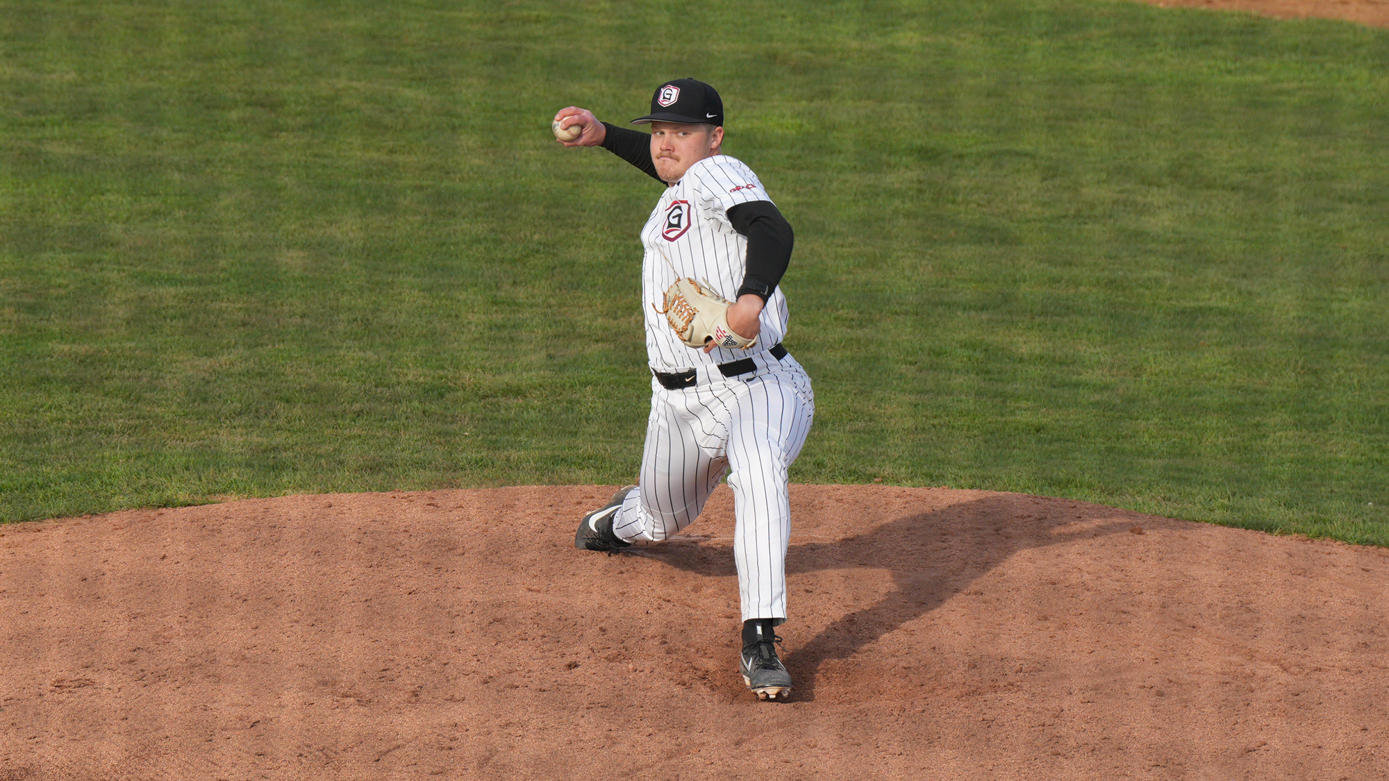 Kyle Showley BASE pitch white 2026