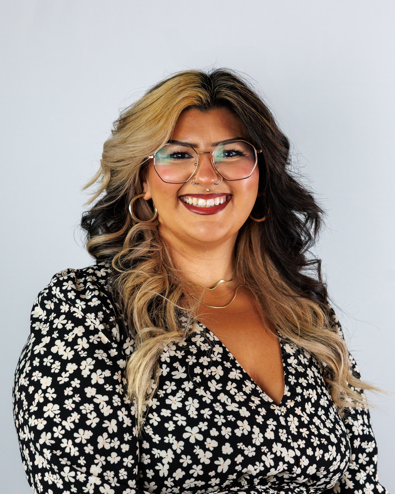 Veronica Alvarez Headshot 8.20.25