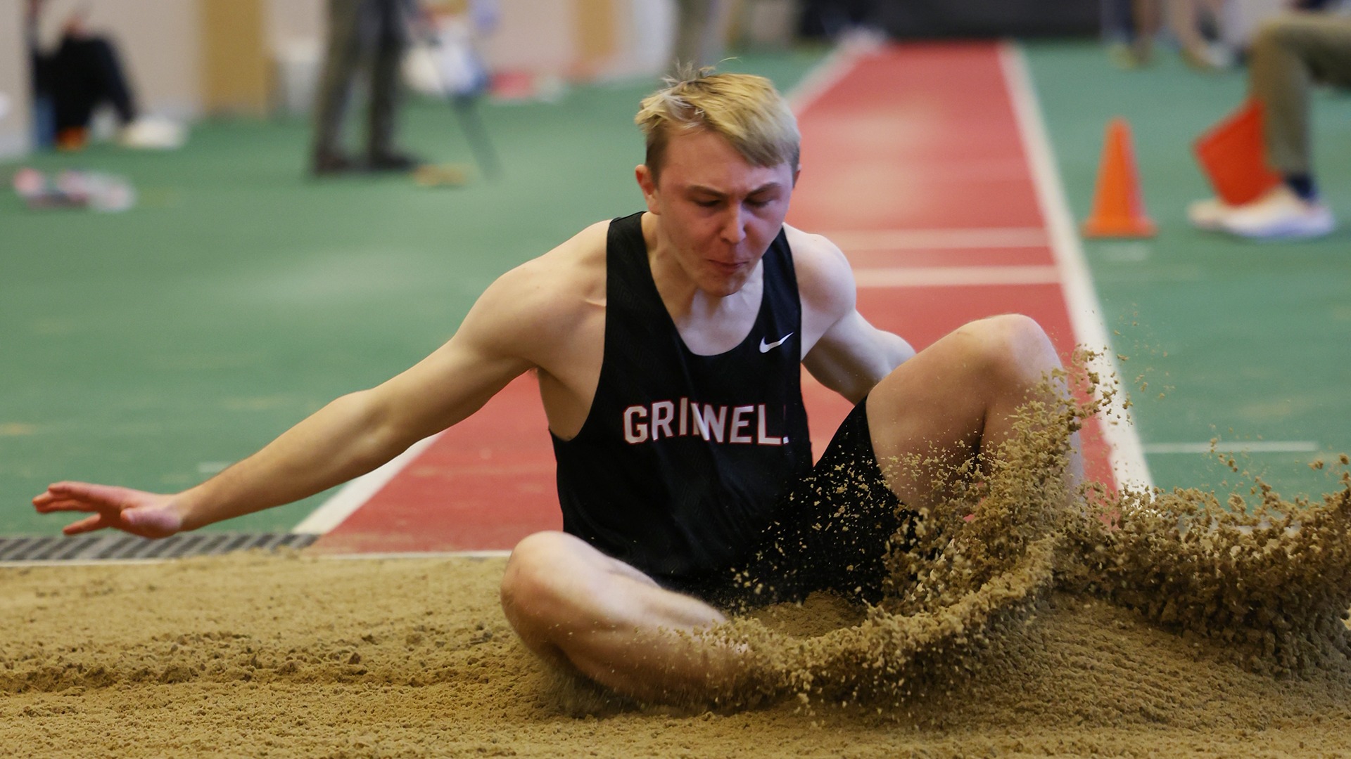 Casey Oliveira Men's Track and Field Grinnell College Athletics