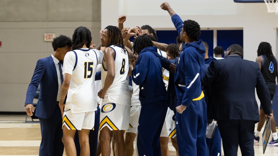 Team Huddle Web Story Lander