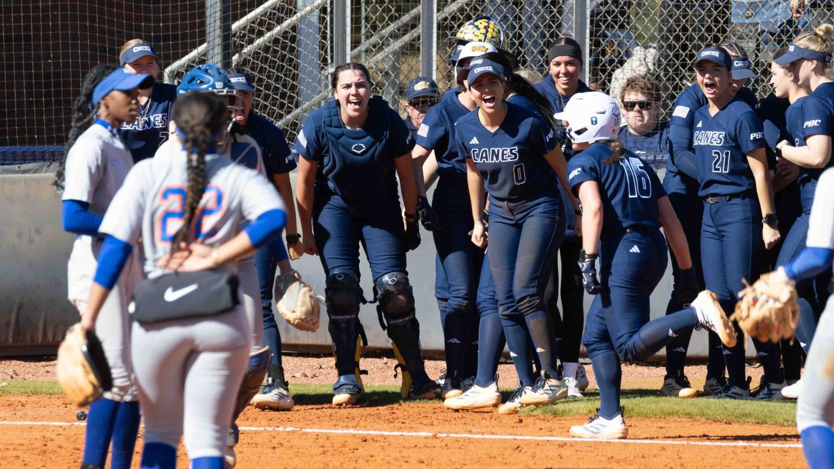 Home Run Opening Day Rounding 3rd