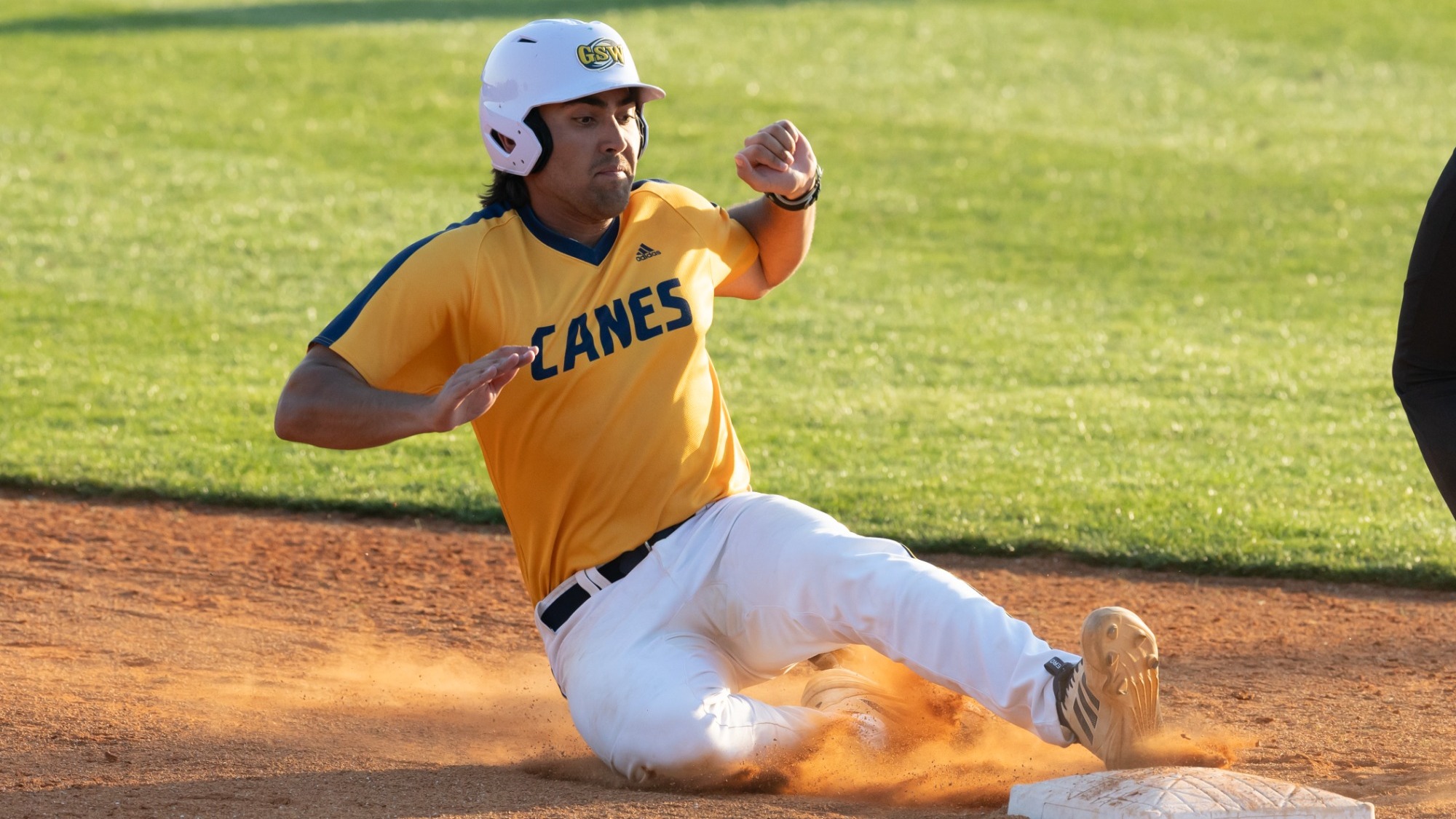 Wainman sliding into third vs Claflin
