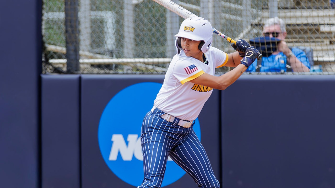 Banks at bat against North Georgia
