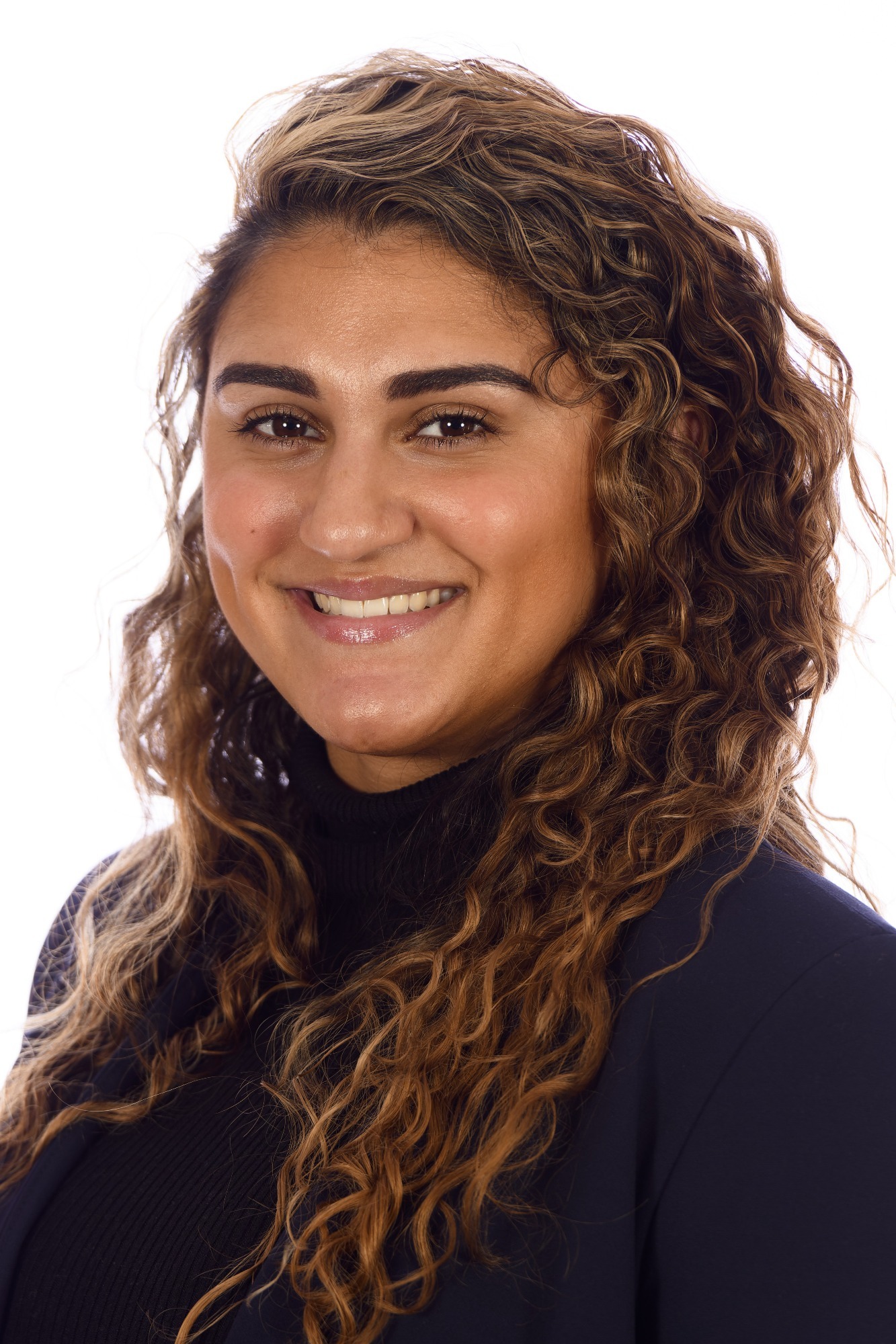 Vivian Wallace - Headshot
