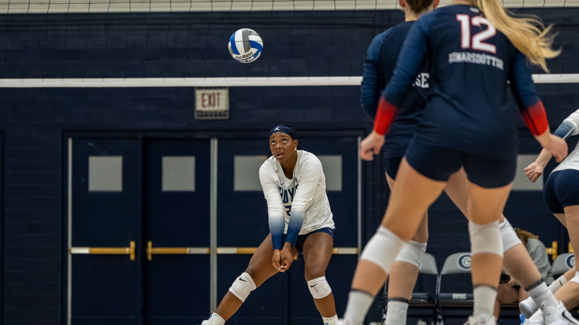 Dionna Mitchell - Georgetown Volleyball