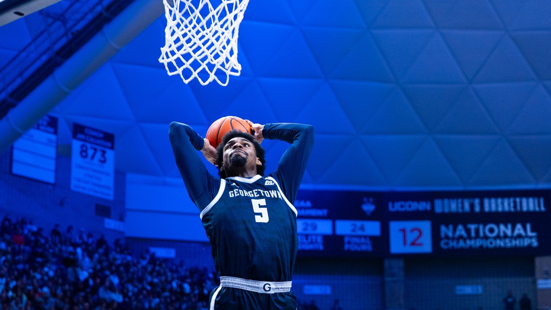 KJ Lewis at No. 6/5 UConn